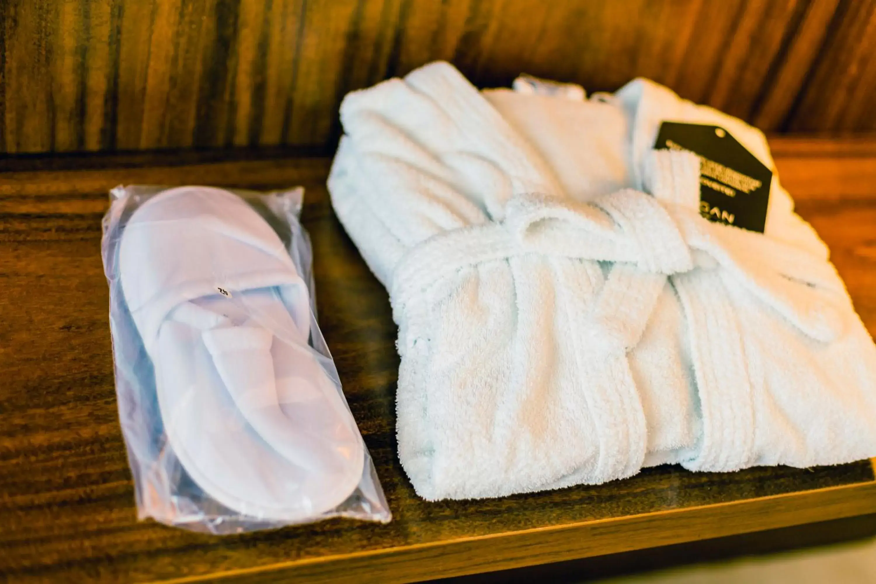 towels, Bed in Bugan Recife Boa Viagem Hotel - by Atlantica