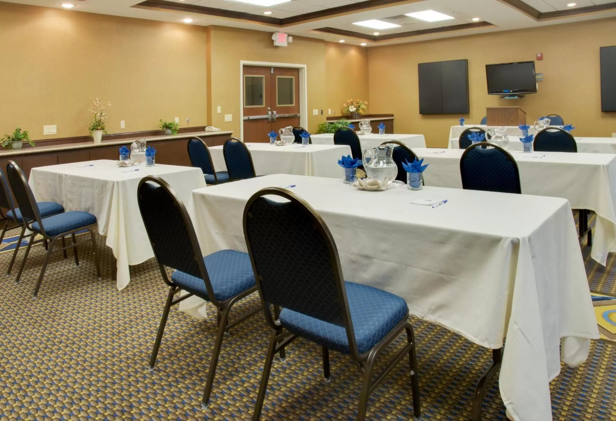 Meeting/conference room in Holiday Inn Express Hotel & Suites Houston Energy Corridor - West Oaks, an IHG Hotel