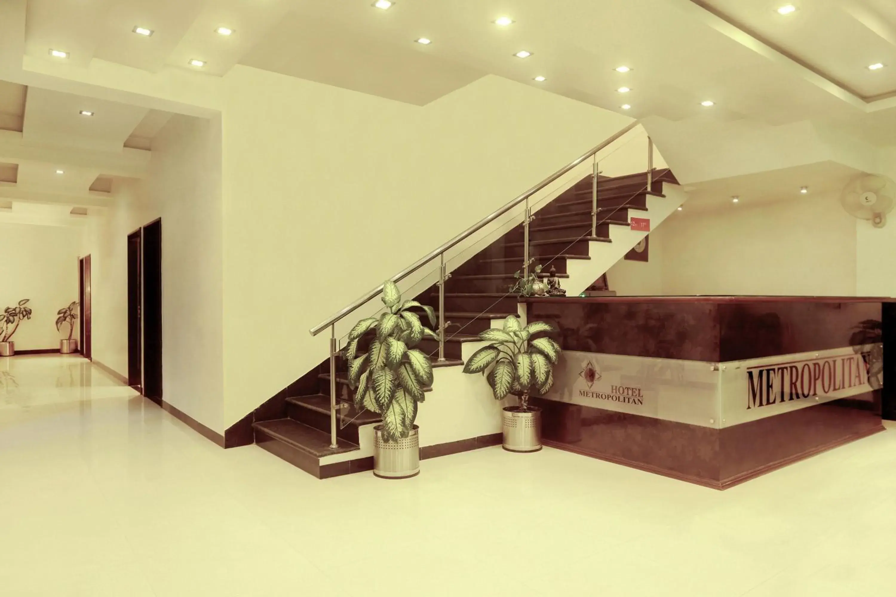 Facade/entrance in Hotel Metropolitan Facade/entrance in Hotel Metropolitan