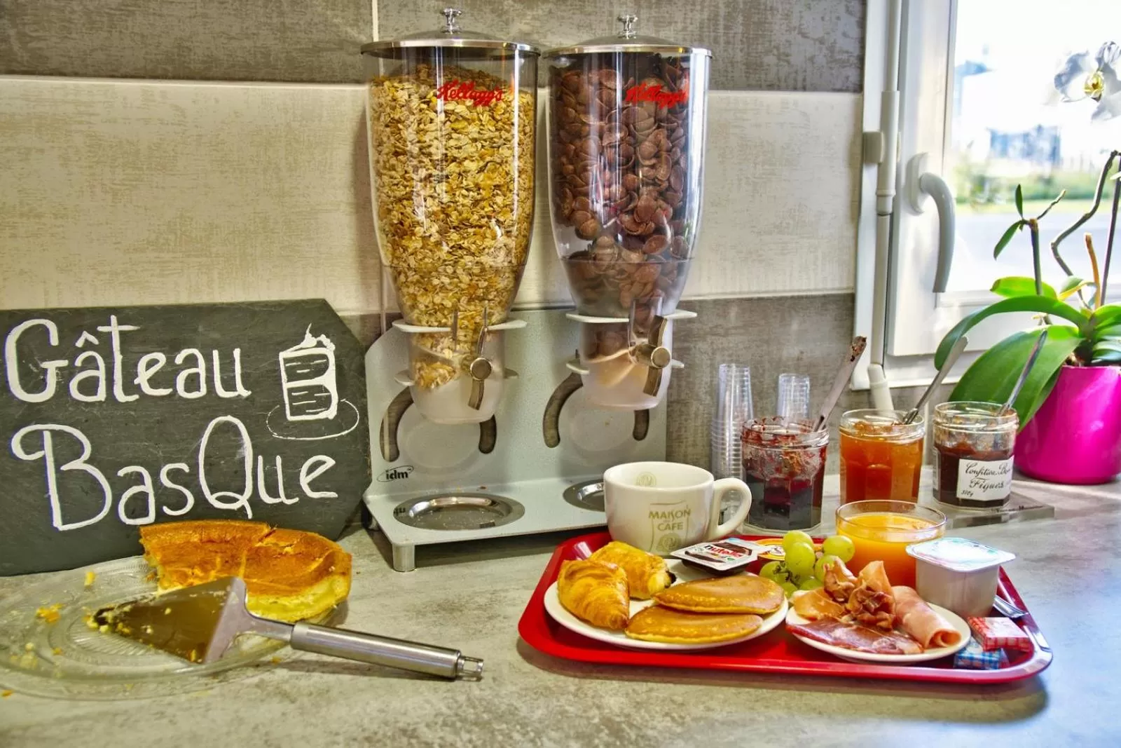 Breakfast in Adonis Hotel Bayonne