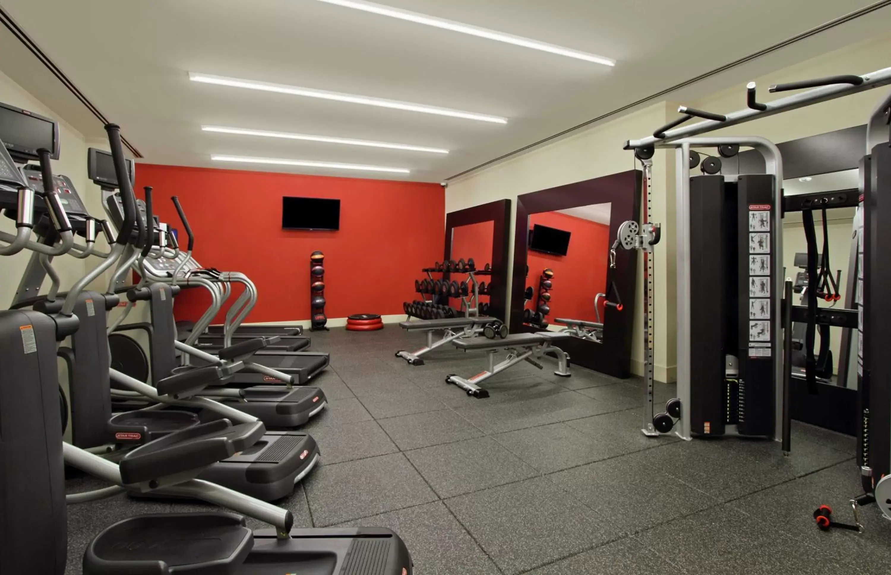 Fitness centre/facilities, Fitness Center/Facilities in Hilton Garden Inn New York/Midtown Park Avenue