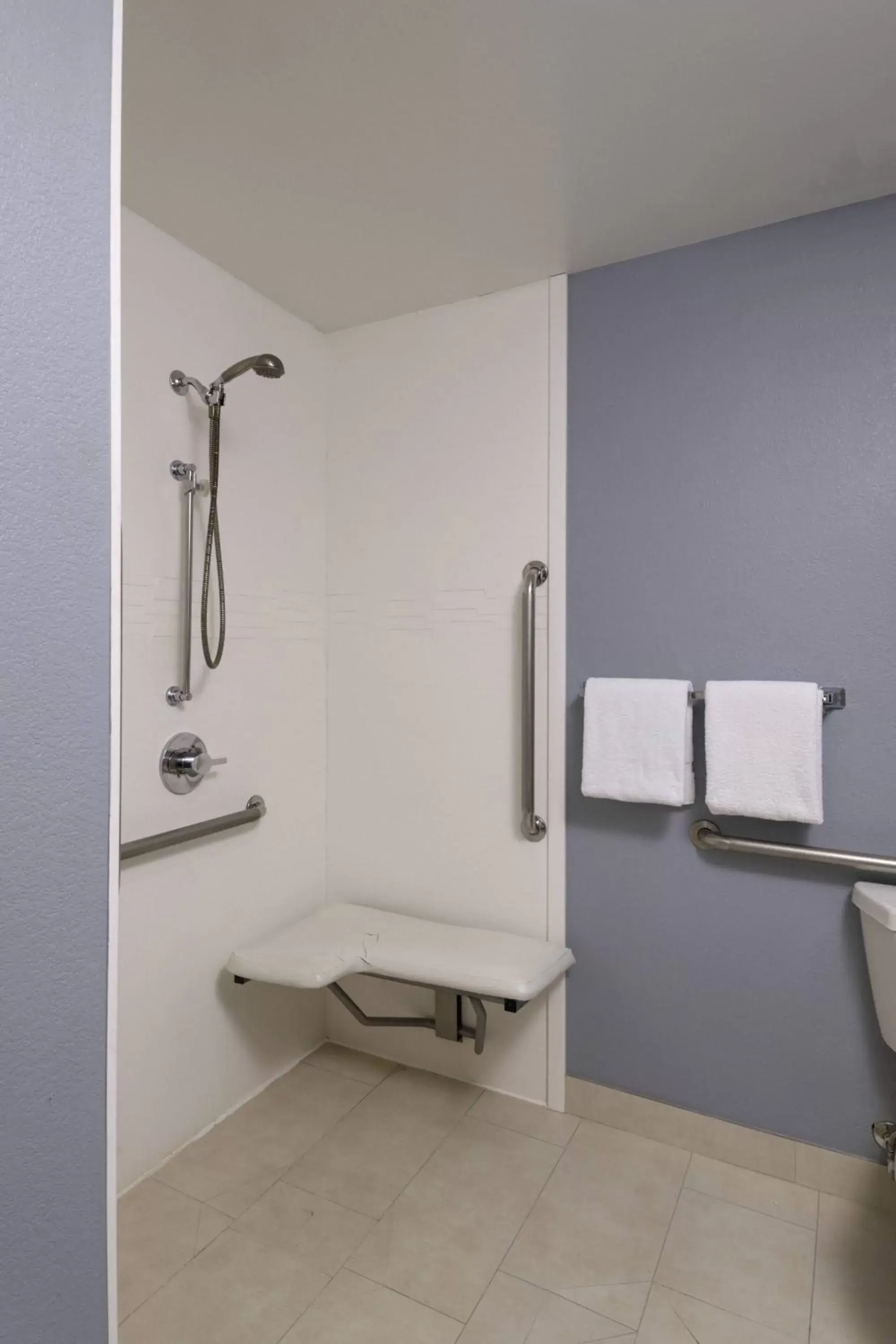 Bathroom in Residence Inn Shreveport Airport