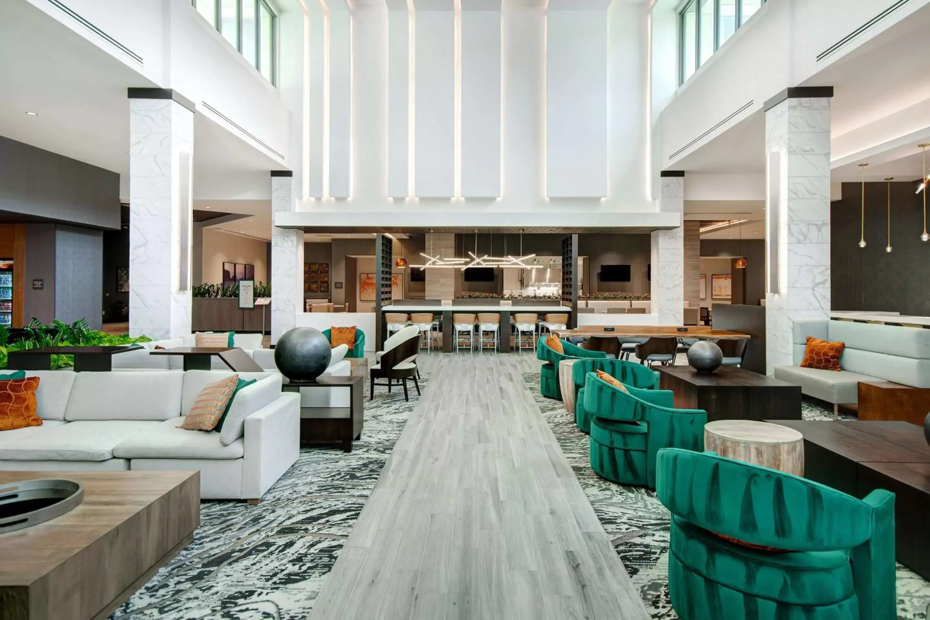 Lobby or reception in Embassy Suites By Hilton Alpharetta Halcyon