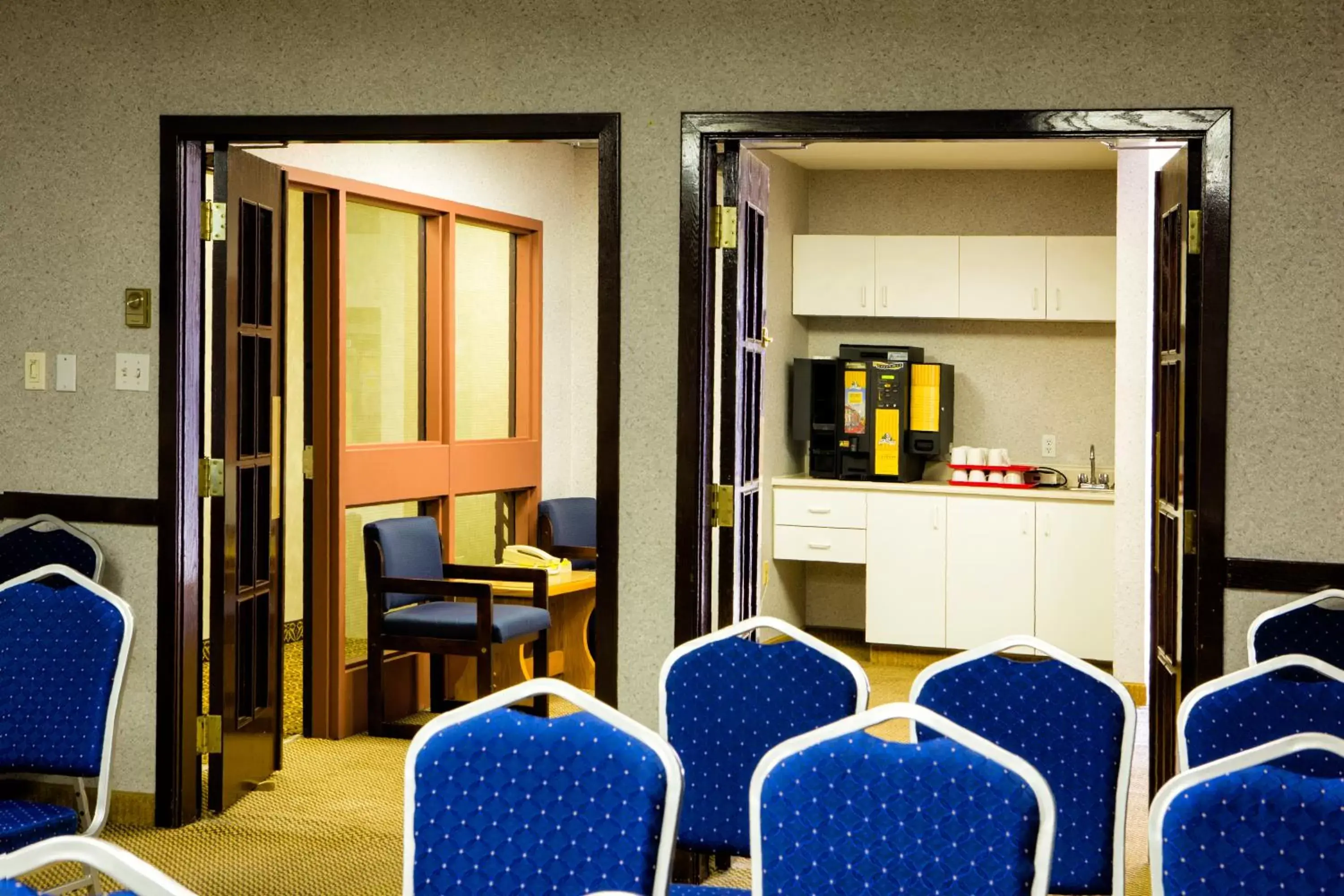 Business facilities in Days Inn by Wyndham Trois-Rivieres