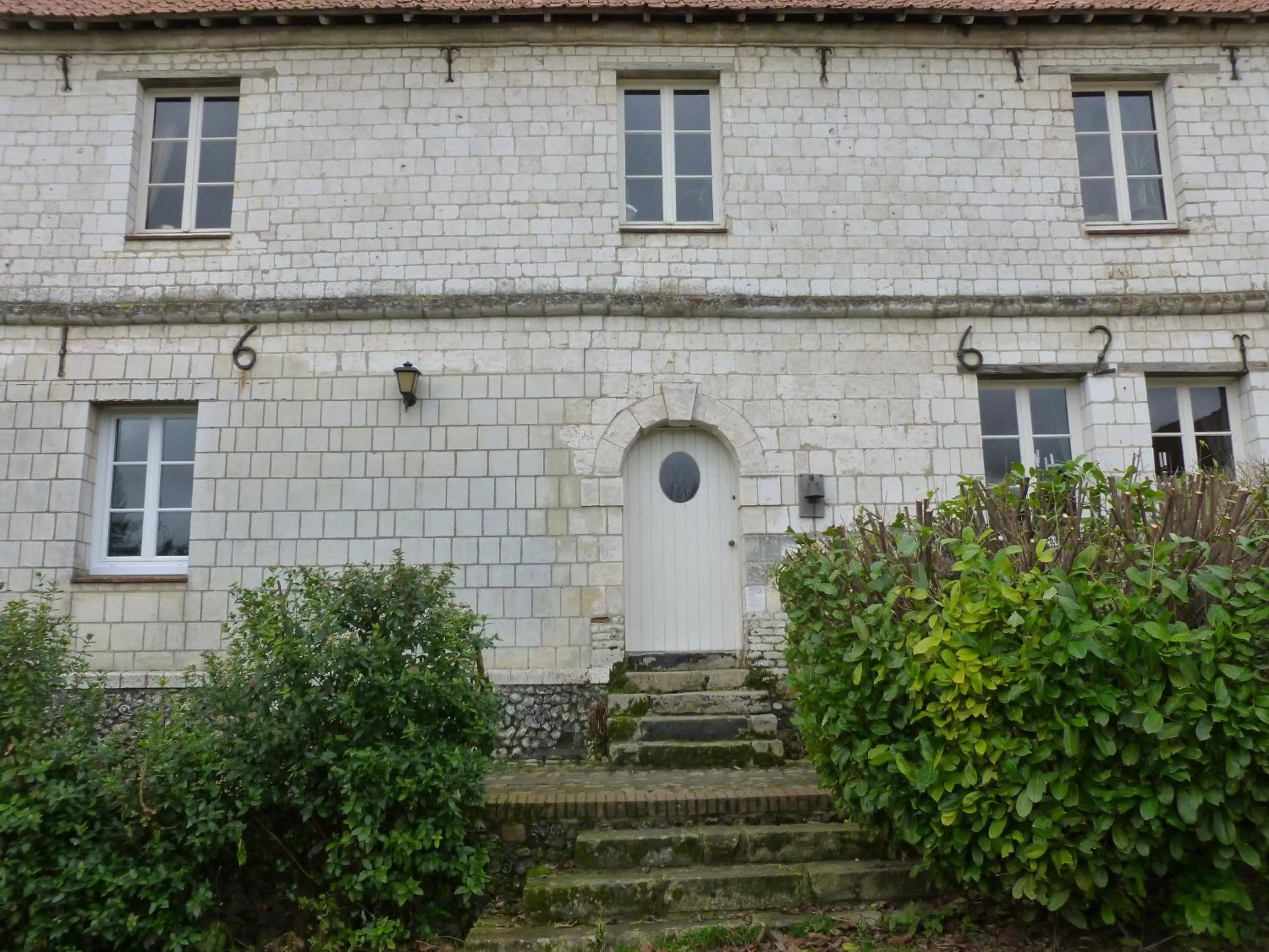 Facade/entrance in Manoir Francis