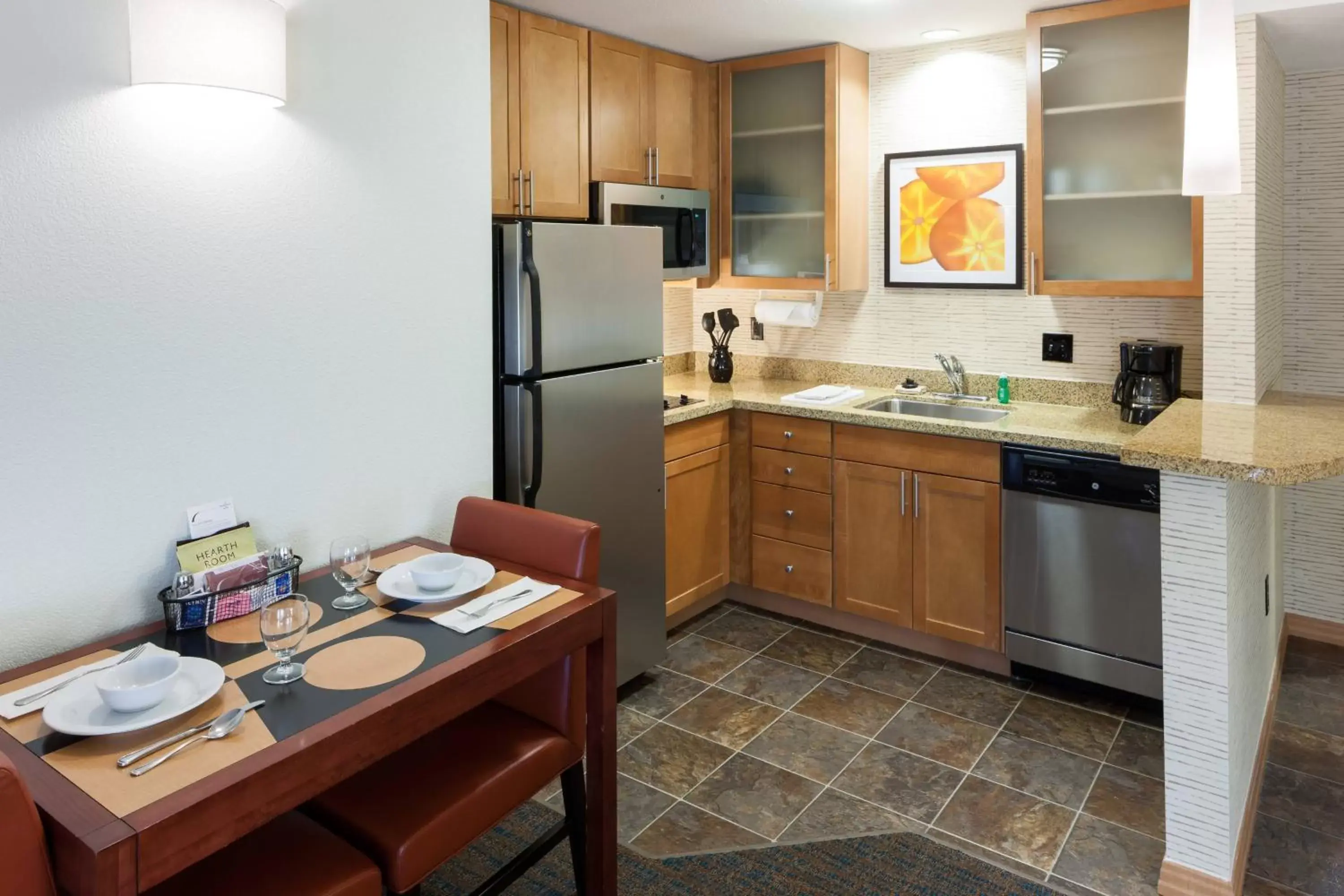Kitchen or kitchenette, Kitchen/Kitchenette in Residence Inn Phoenix North Happy Valley
