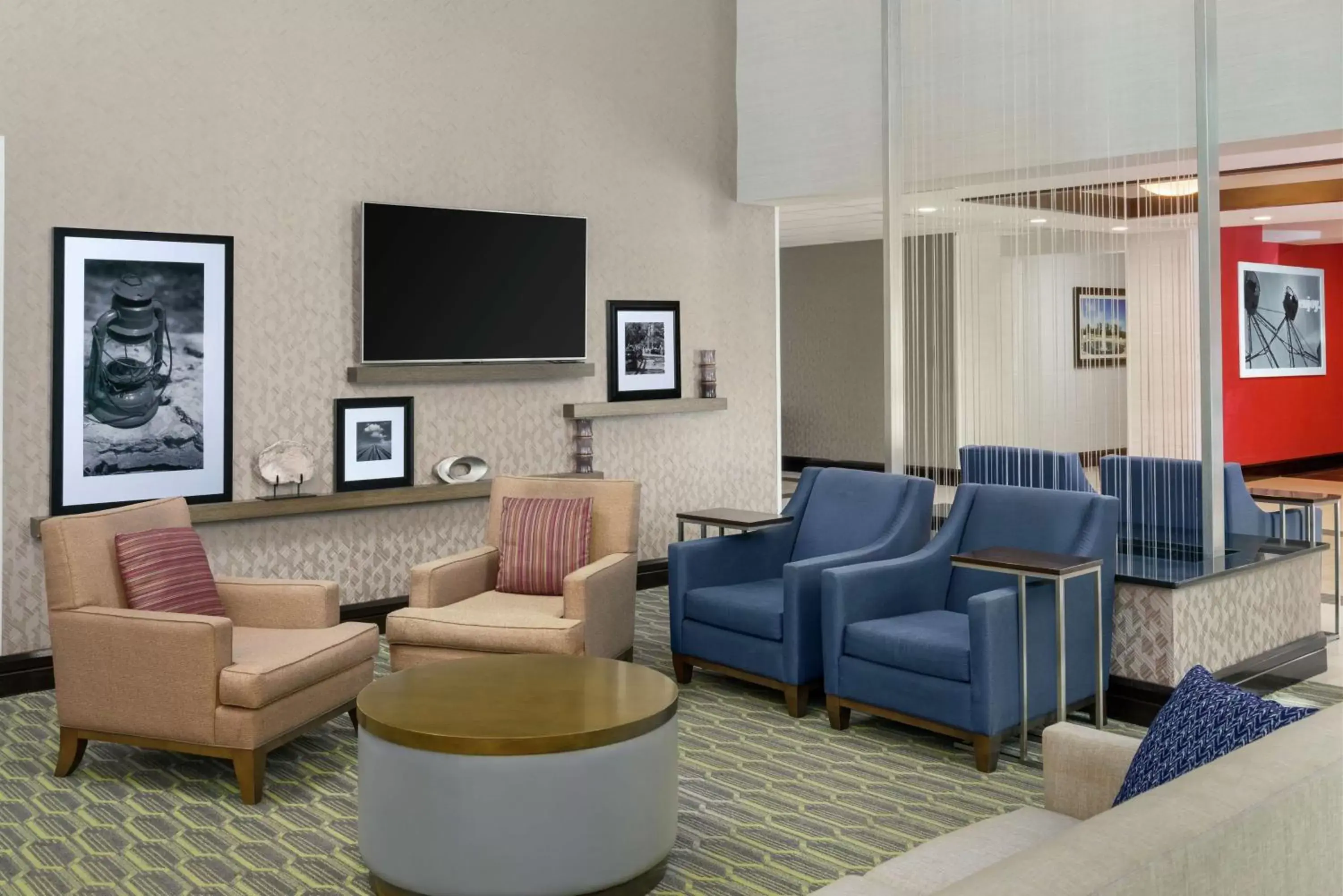 Lobby or reception, Seating Area in Hampton Inn & Suites National Harbor/Alexandria Area