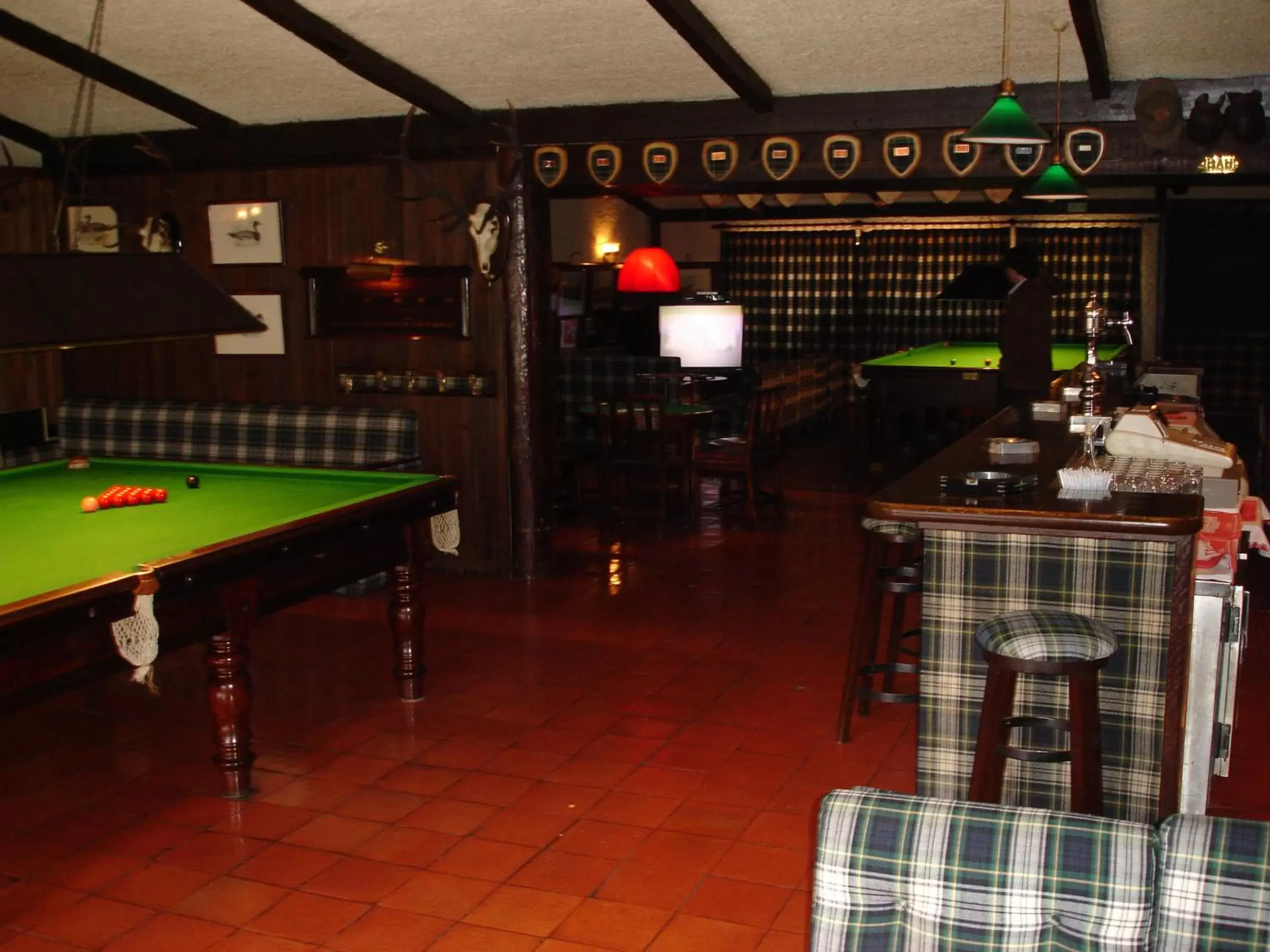 Lounge or bar, Billiards in Quinta Da Penha De Franca