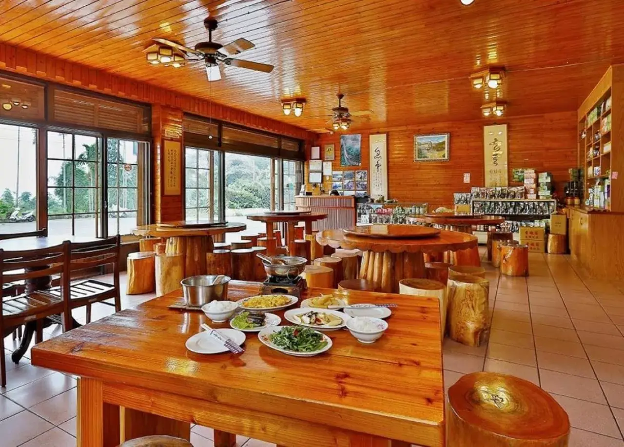 Restaurant/places to eat in 名竹旅社 Minzu Hotel Restaurant/places to eat in 名竹旅社 Minzu Hotel