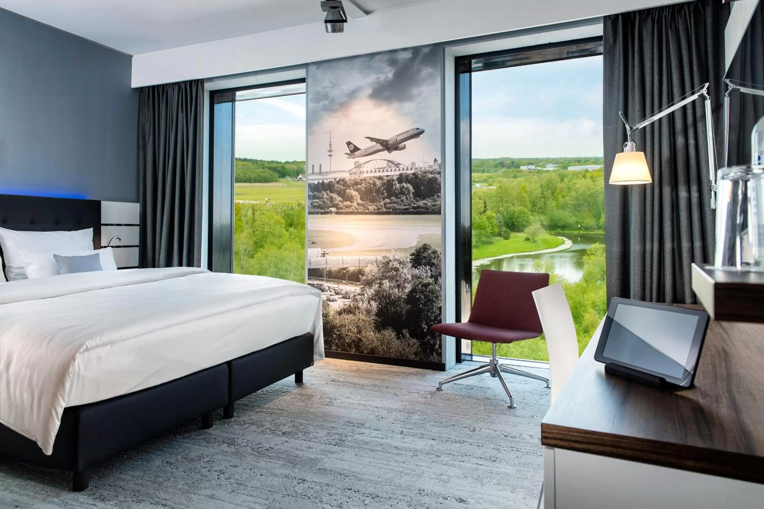 Economy Class Double Room, Guest room, 1 Double in Airport Plaza Hotel Hamburg, vorher bekannt als Nordport Plaza Hotel