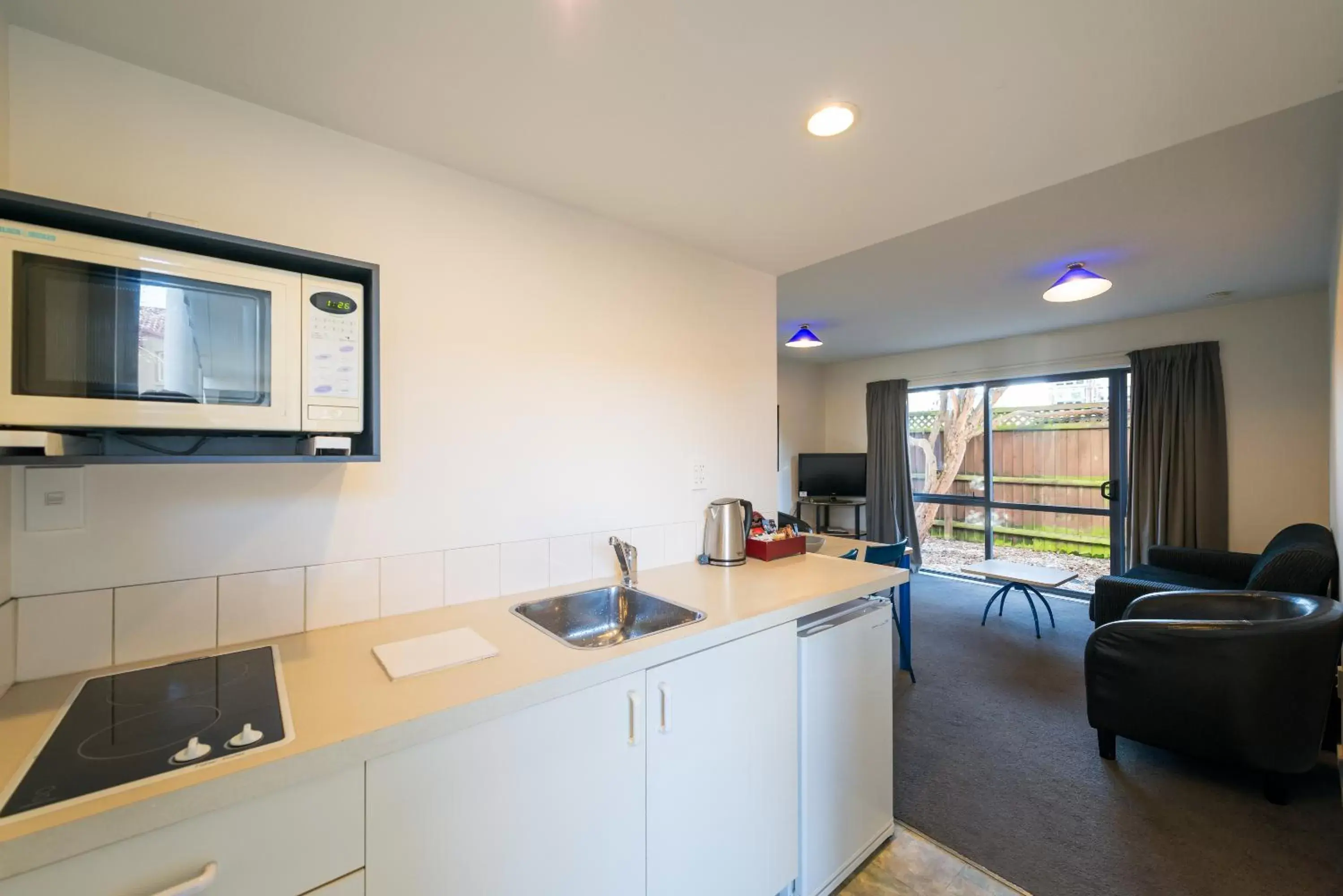 Kitchen or kitchenette, Kitchen/Kitchenette in Annabelle Court Motel