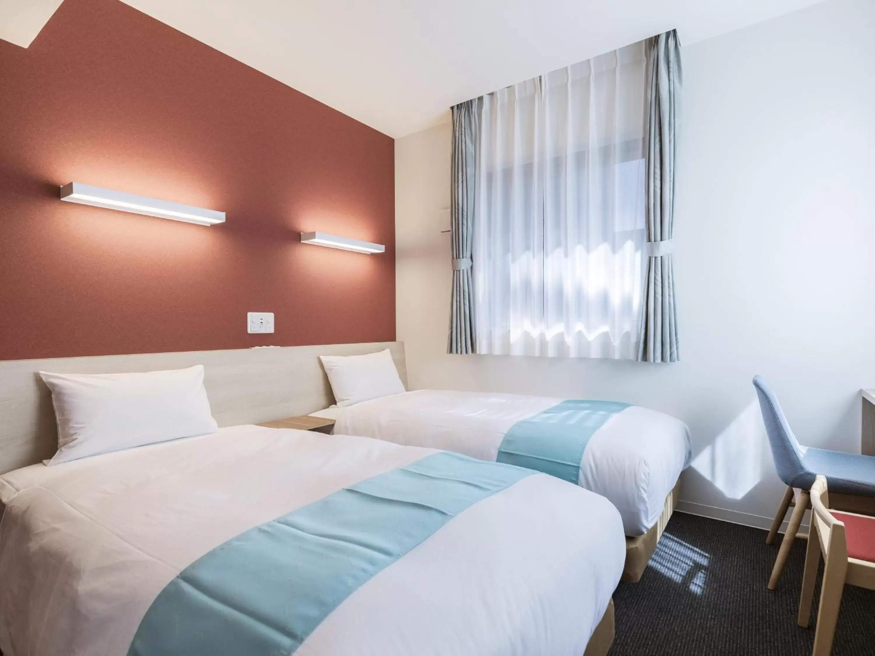 Photo of the whole room, Bed in Hotel Wing International Hakata Shinkansenguchi Photo of the whole room, Bed in Hotel Wing International Hakata Shinkansenguchi