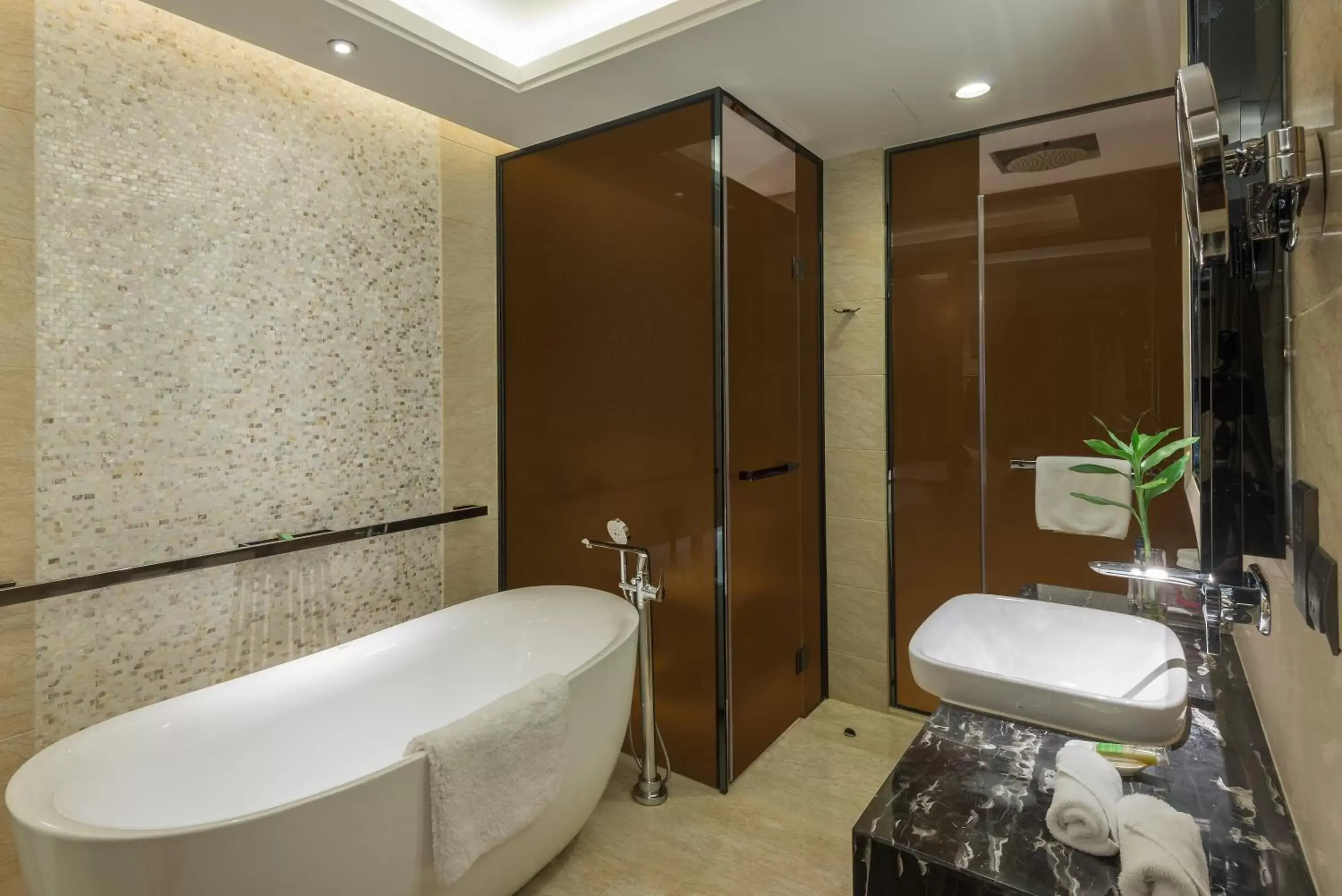 Bathroom in Crowne Plaza Hotel Lanzhou, an IHG Hotel