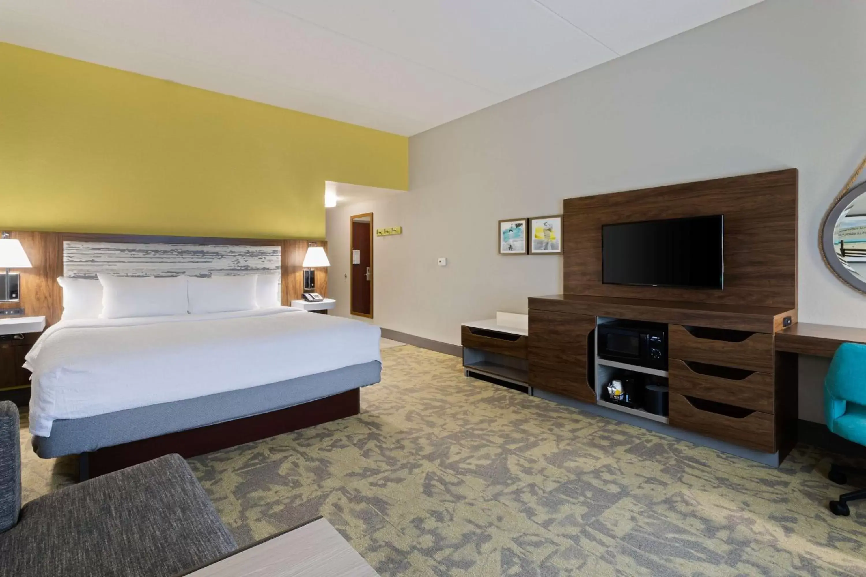 Bed in Hampton Inn Jacksonville-I-295 East/Baymeadows