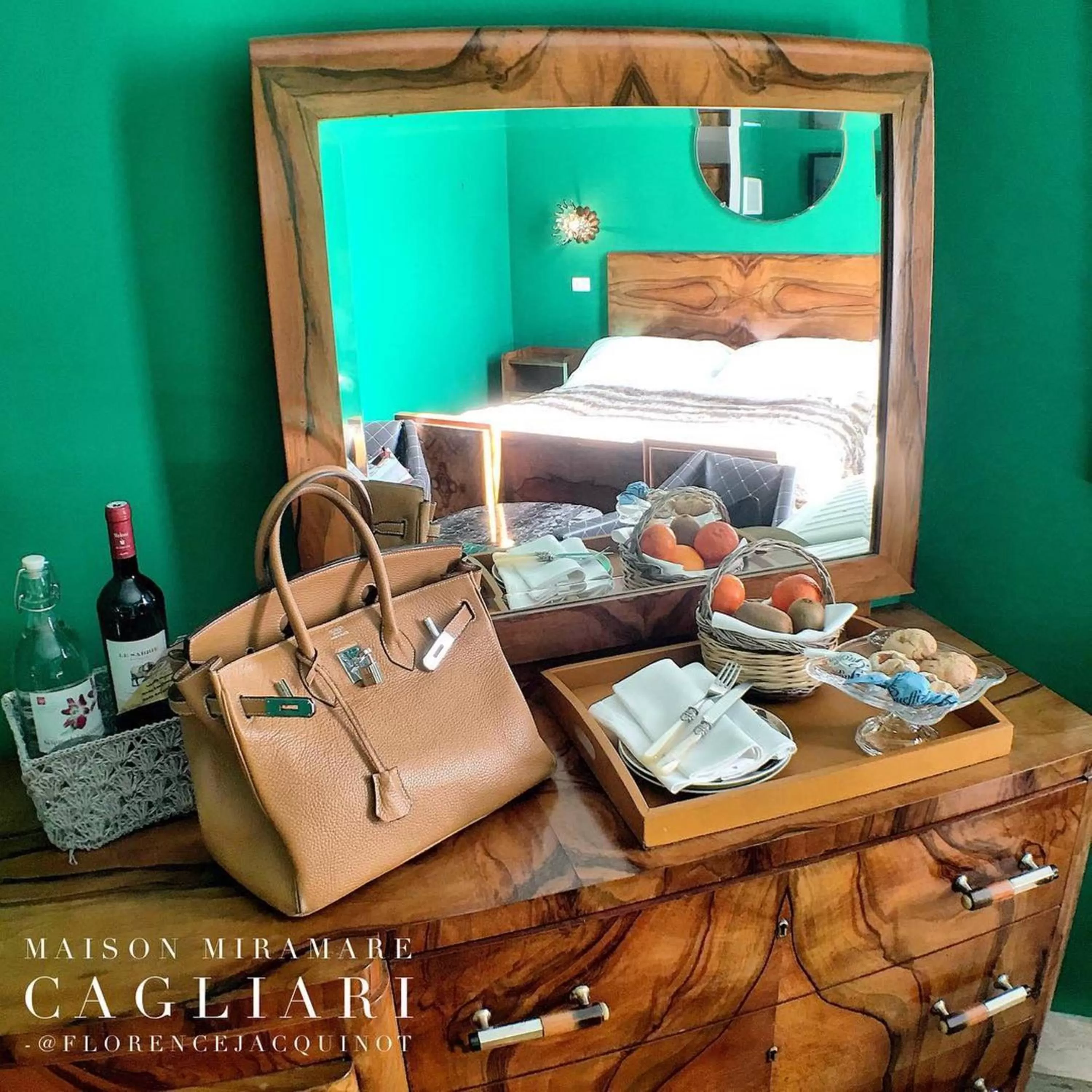 People in Miramare Cagliari Hotel Museo