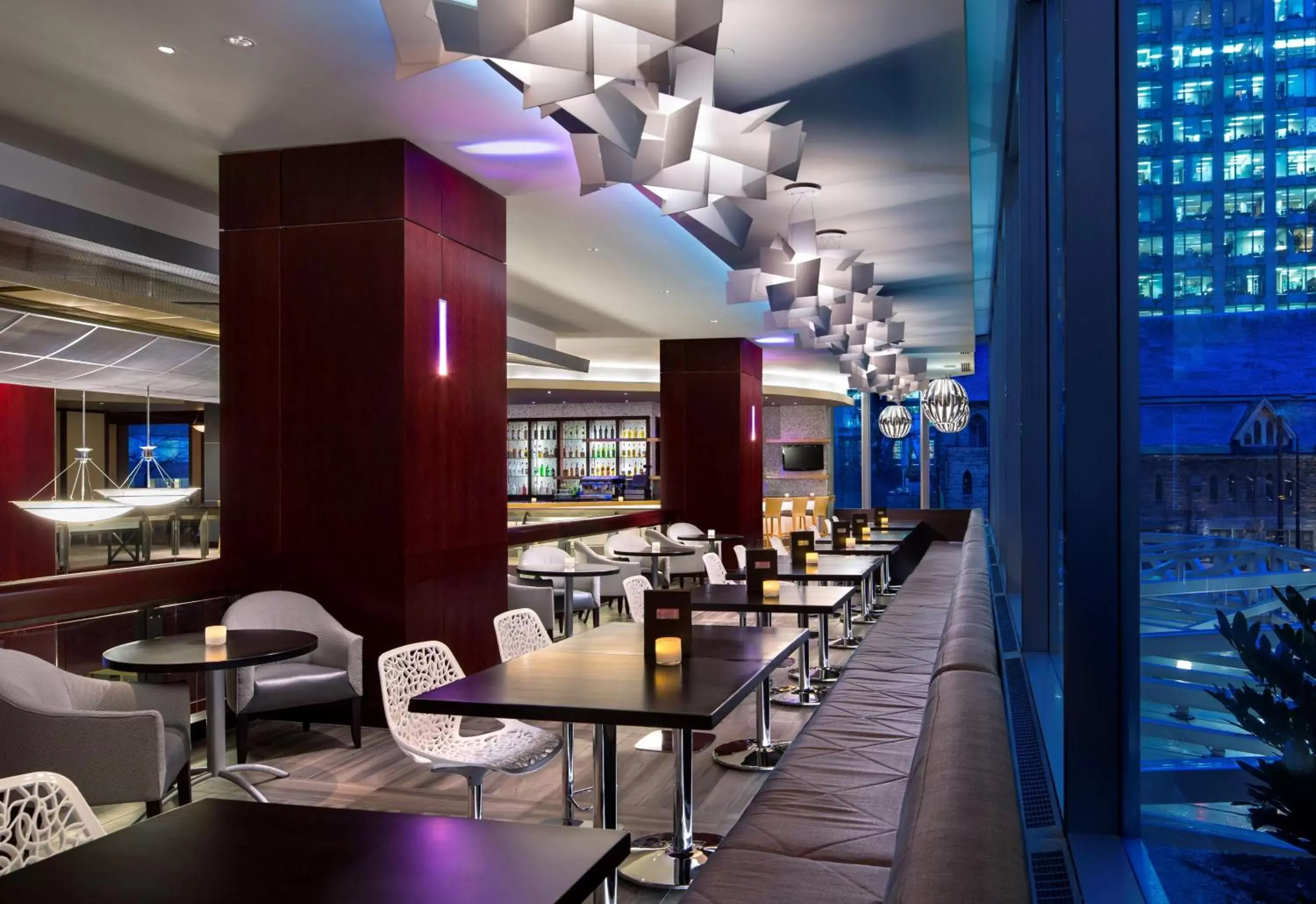 Lounge or bar, Restaurant/Places to Eat in Hyatt Regency Vancouver