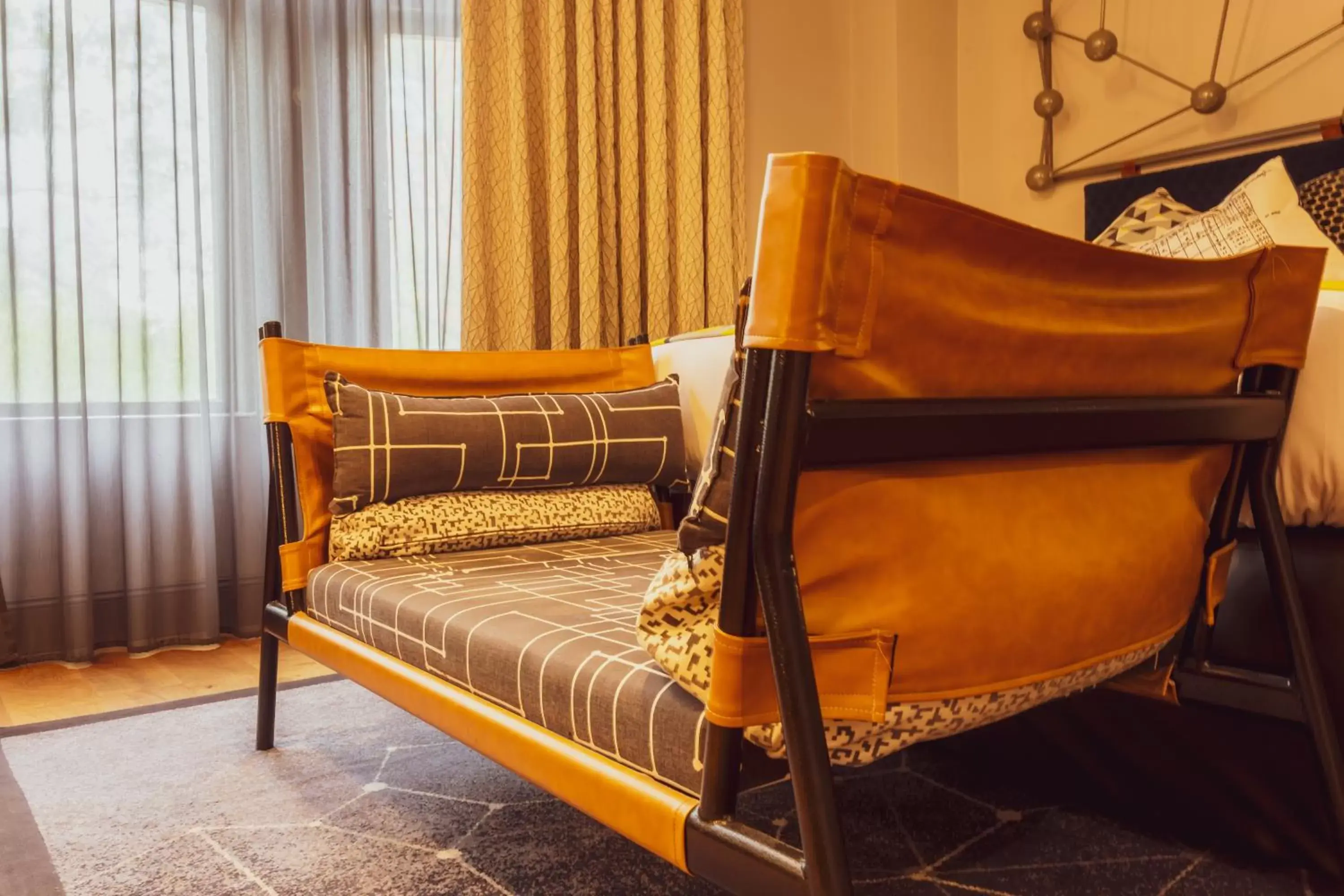 Bedroom, Bunk Bed in The Gardens Hotel