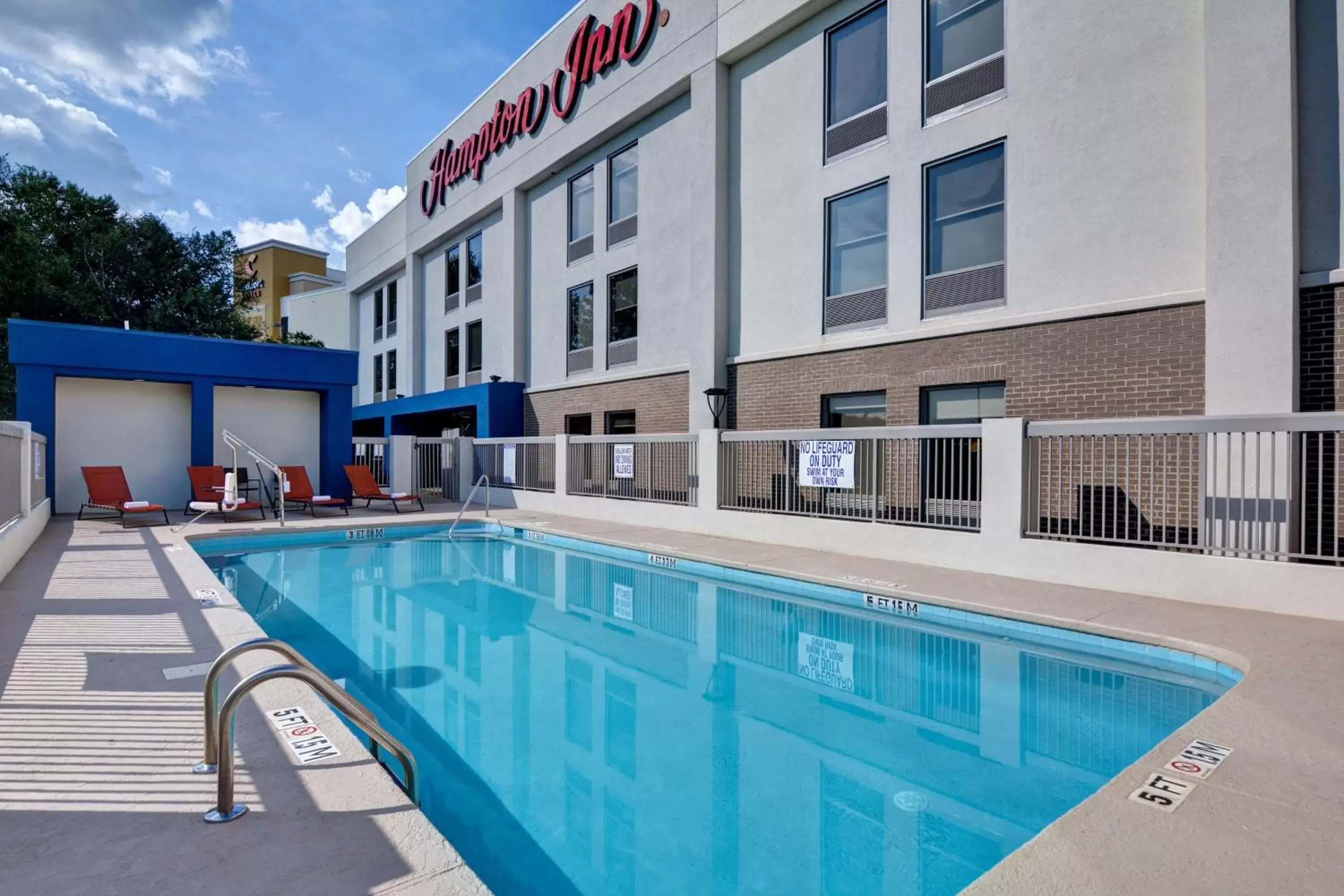 Pool view, Swimming Pool in Hampton Inn Anderson