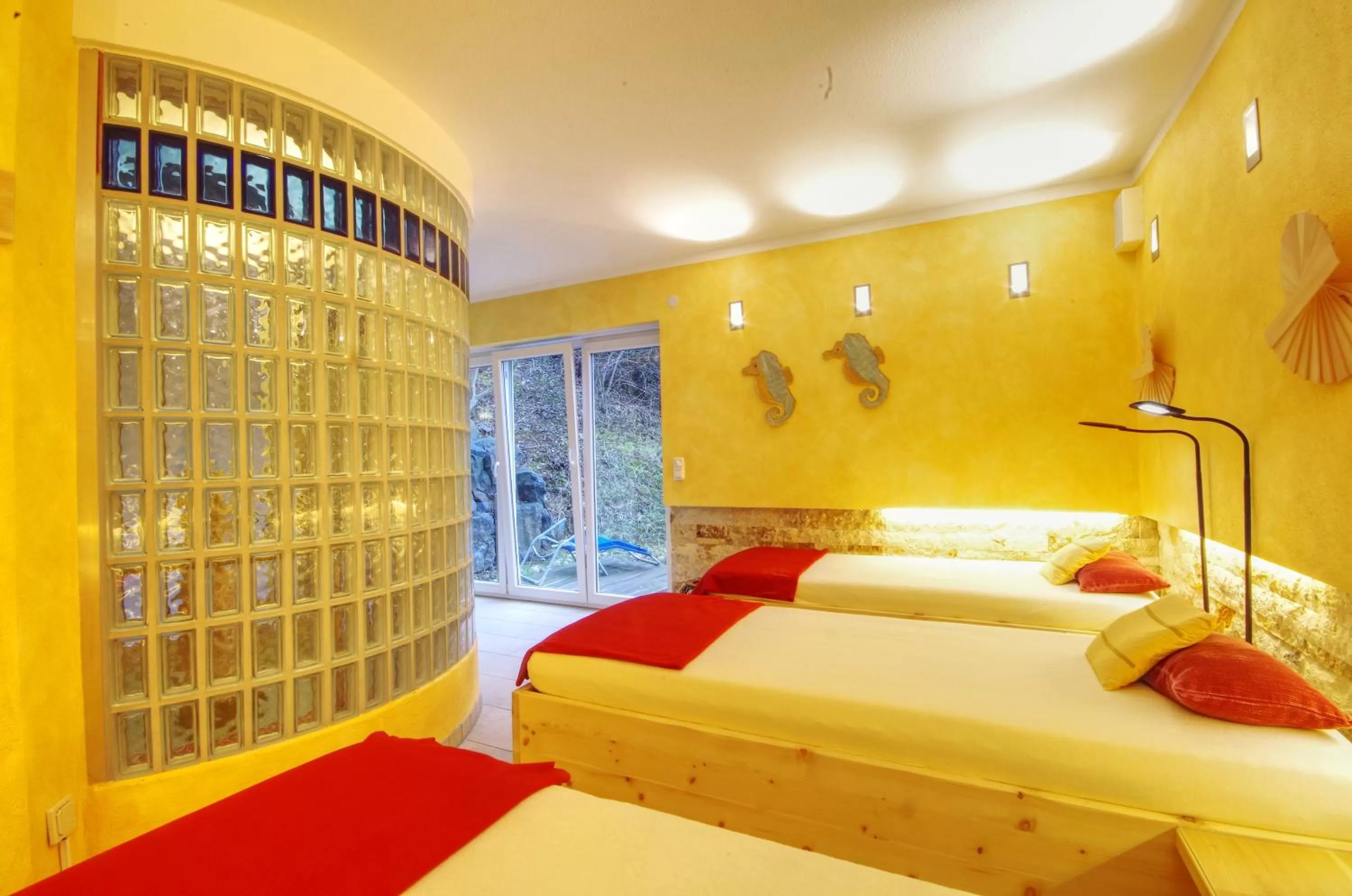 Sauna, Bed in Hotel Jakob