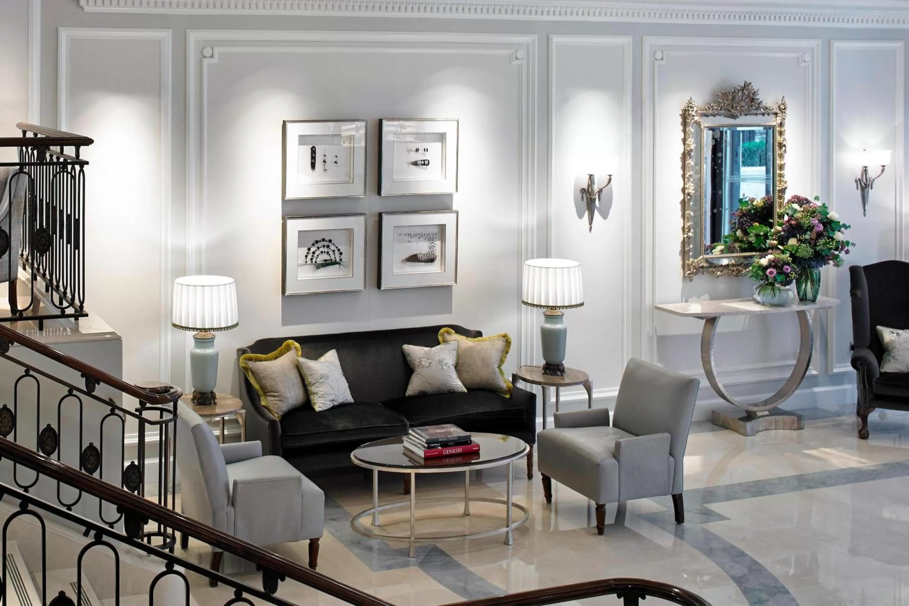 Lobby or reception in London Marriott Hotel Park Lane