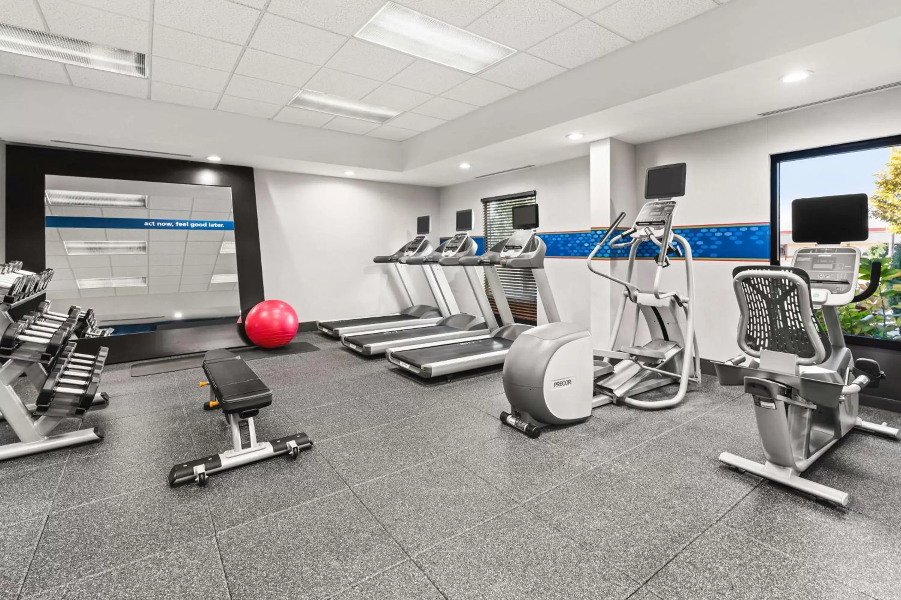 Fitness centre/facilities, Fitness Center/Facilities in Hampton Inn Seekonk