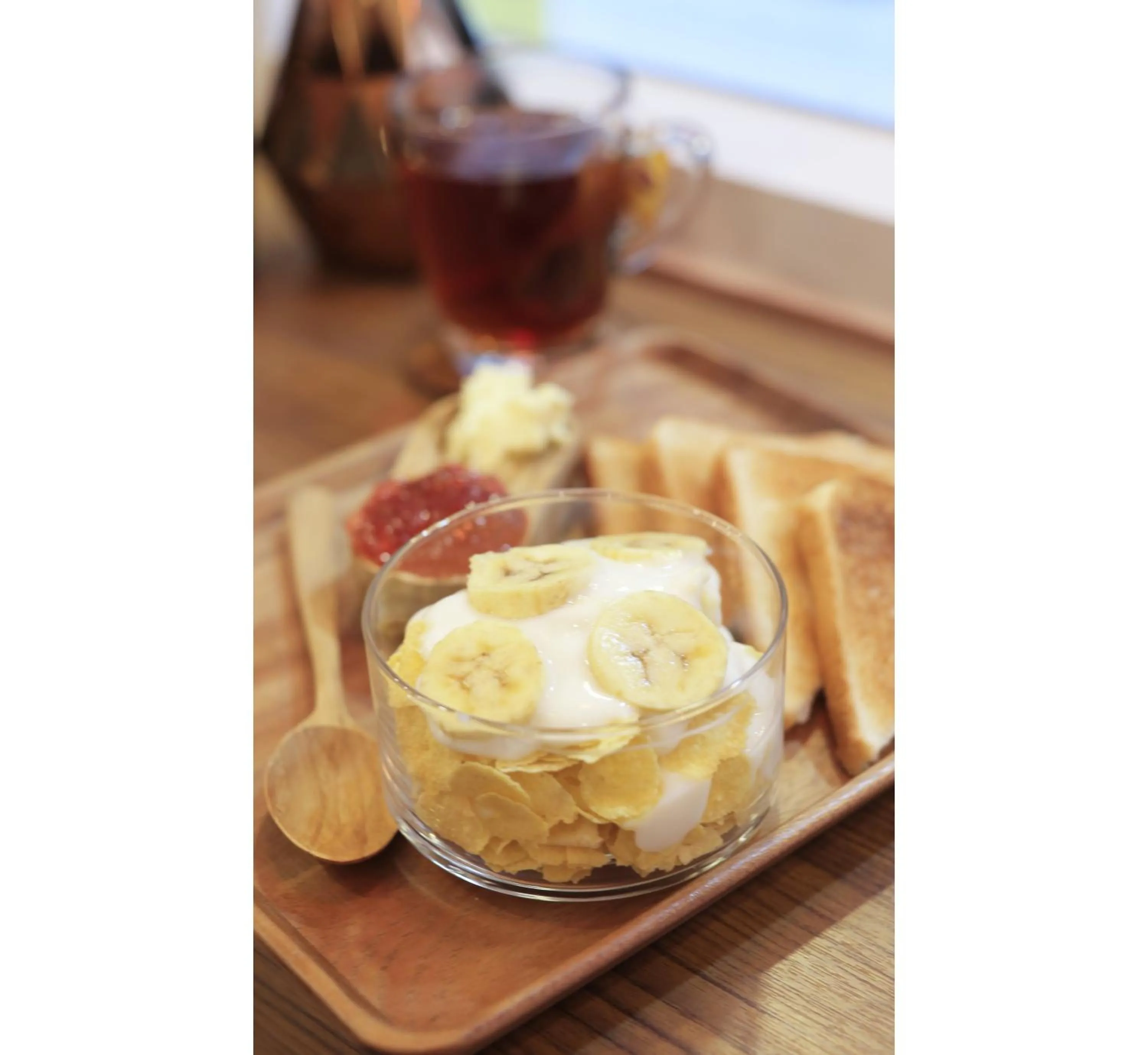 Continental breakfast in Lamurr Sukhumvit 41