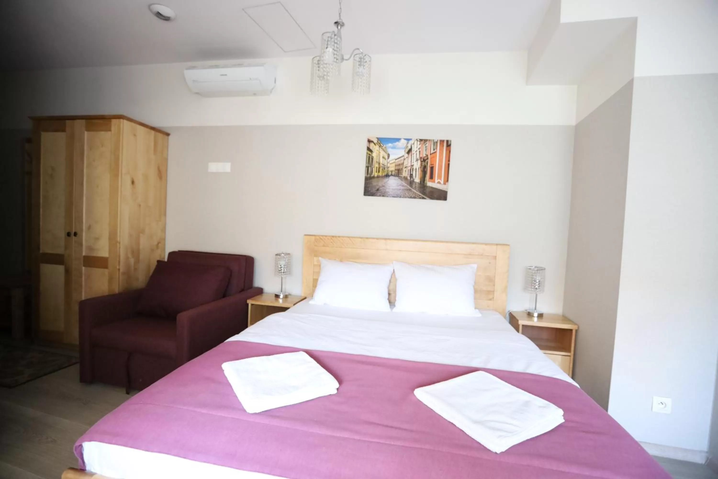 Bed in DReAM Garden Palace