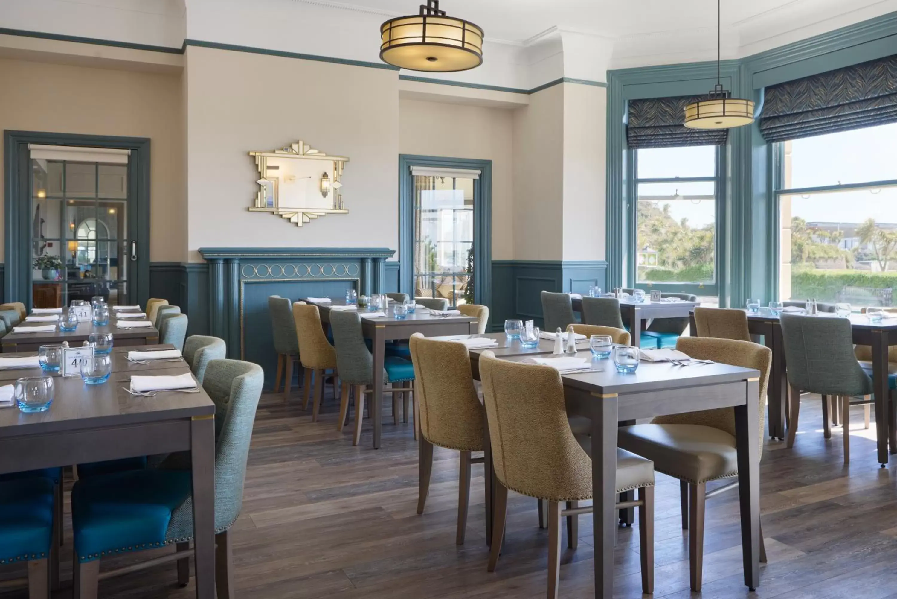 Restaurant/Places to Eat in The Lansdowne Hotel, BW Signature Collection by Best Western