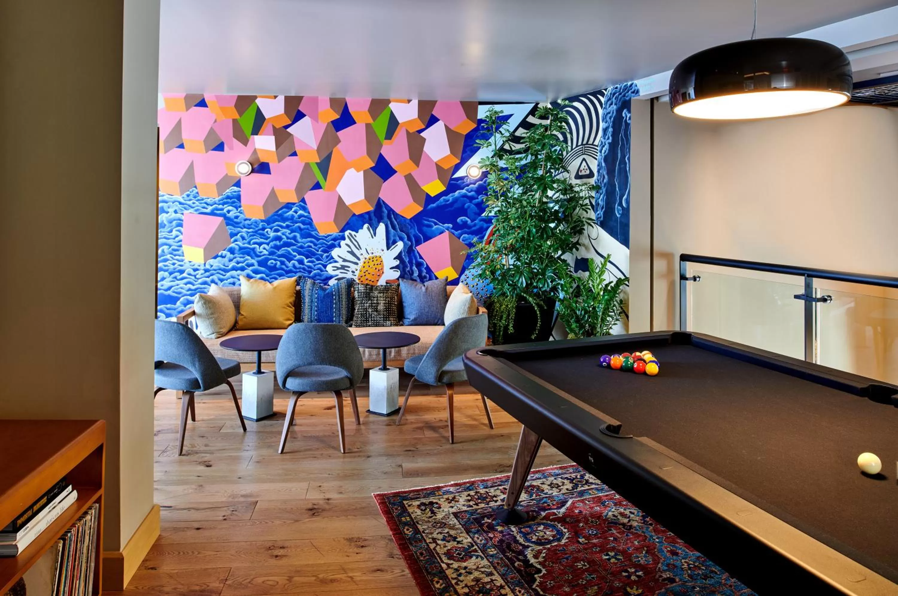 Billiard in Hotel Ziggy On Sunset