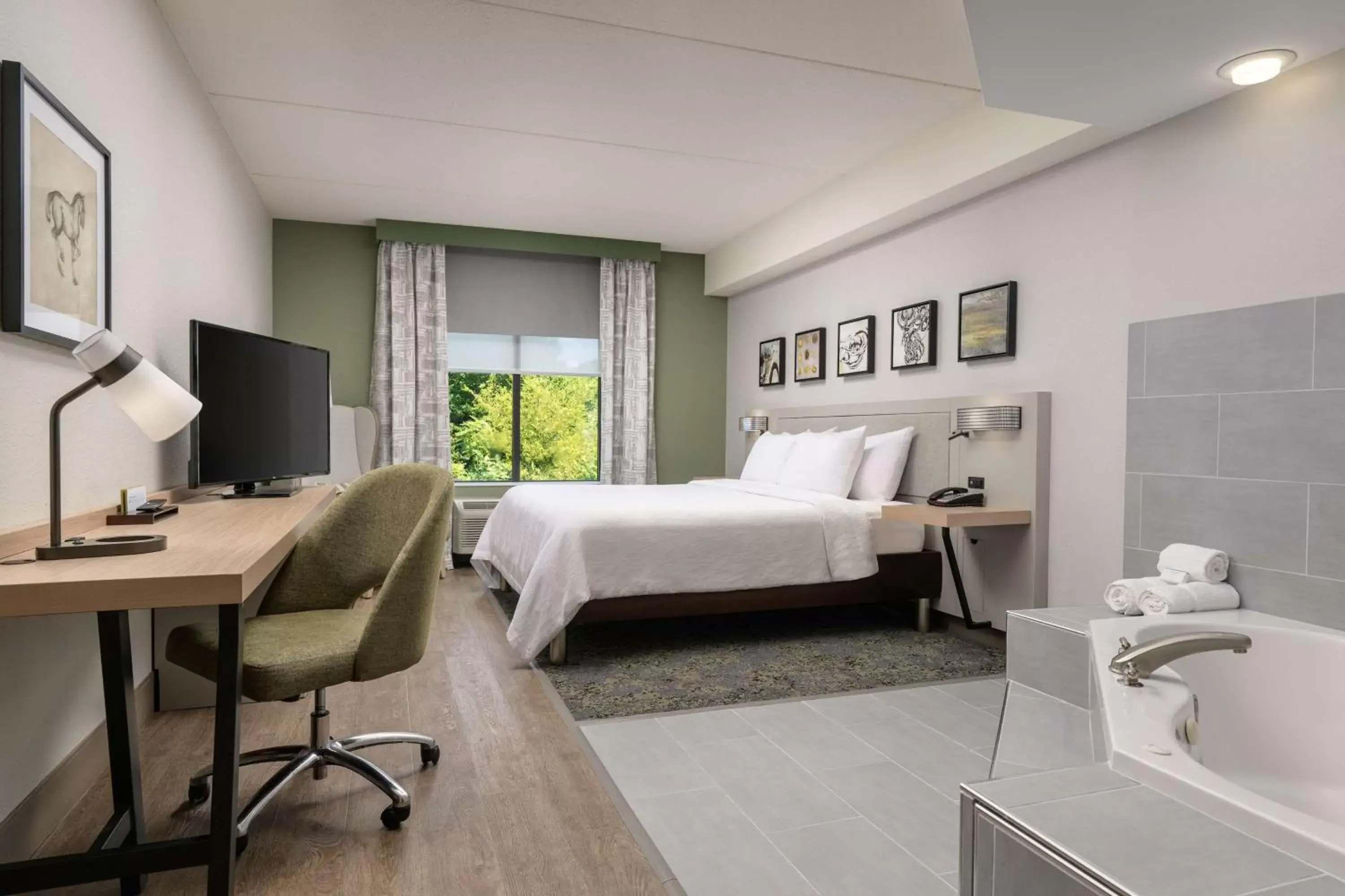 Bedroom in Hilton Garden Inn Nashville/Franklin-Cool Springs