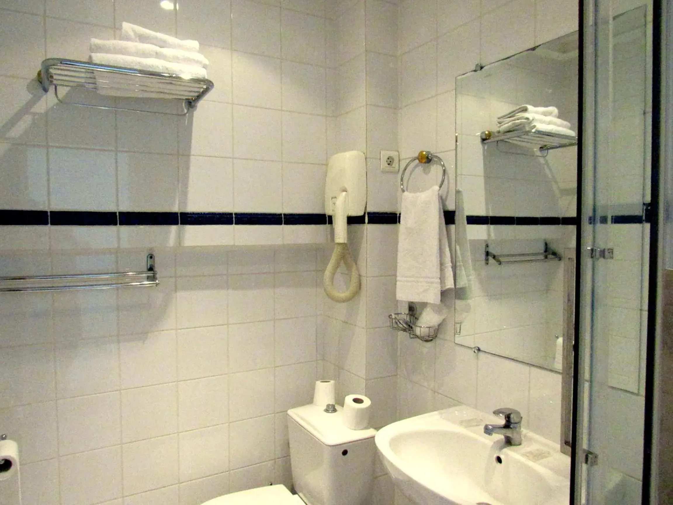 Bathroom in Hotel Du Square D'Anvers