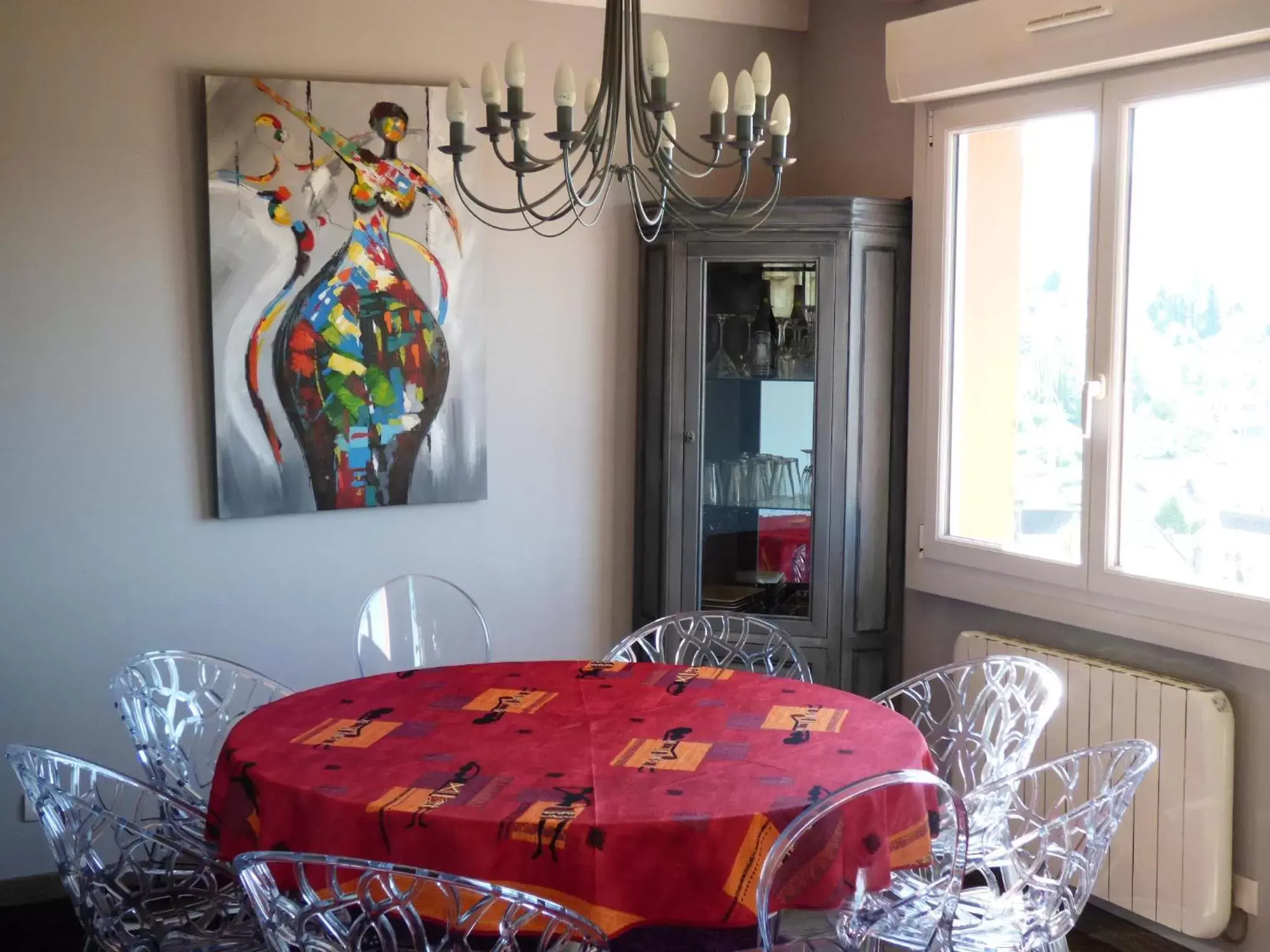 Property building, Dining Area in La Colline aux Yeux Doubs