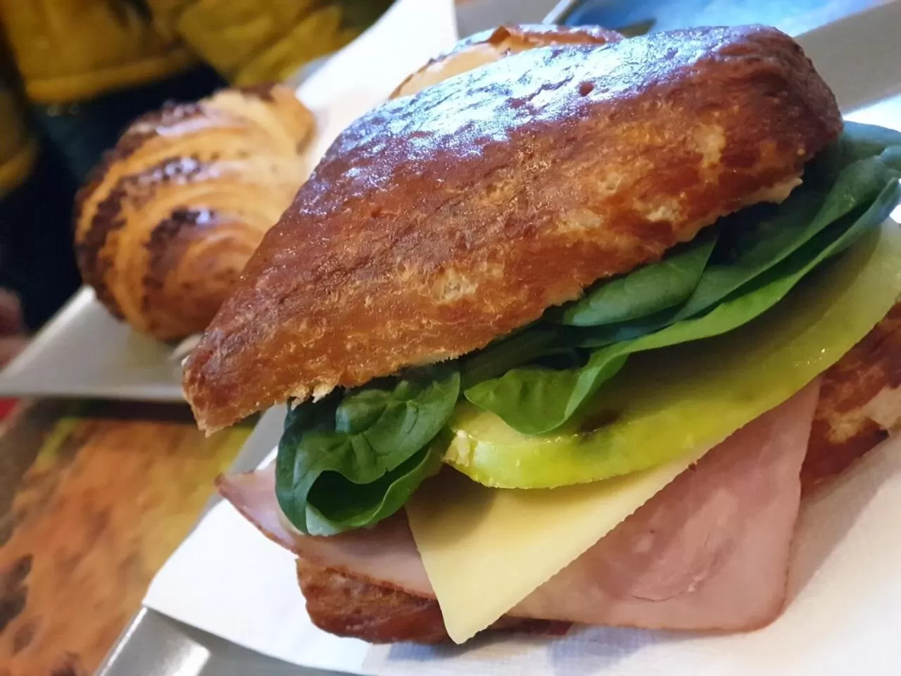 Breakfast in CENTER rooms