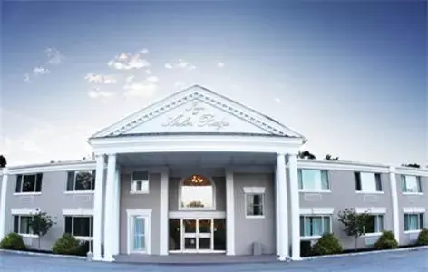 Property Building in Inn at Arbor Ridge Hotel and Conference Center
