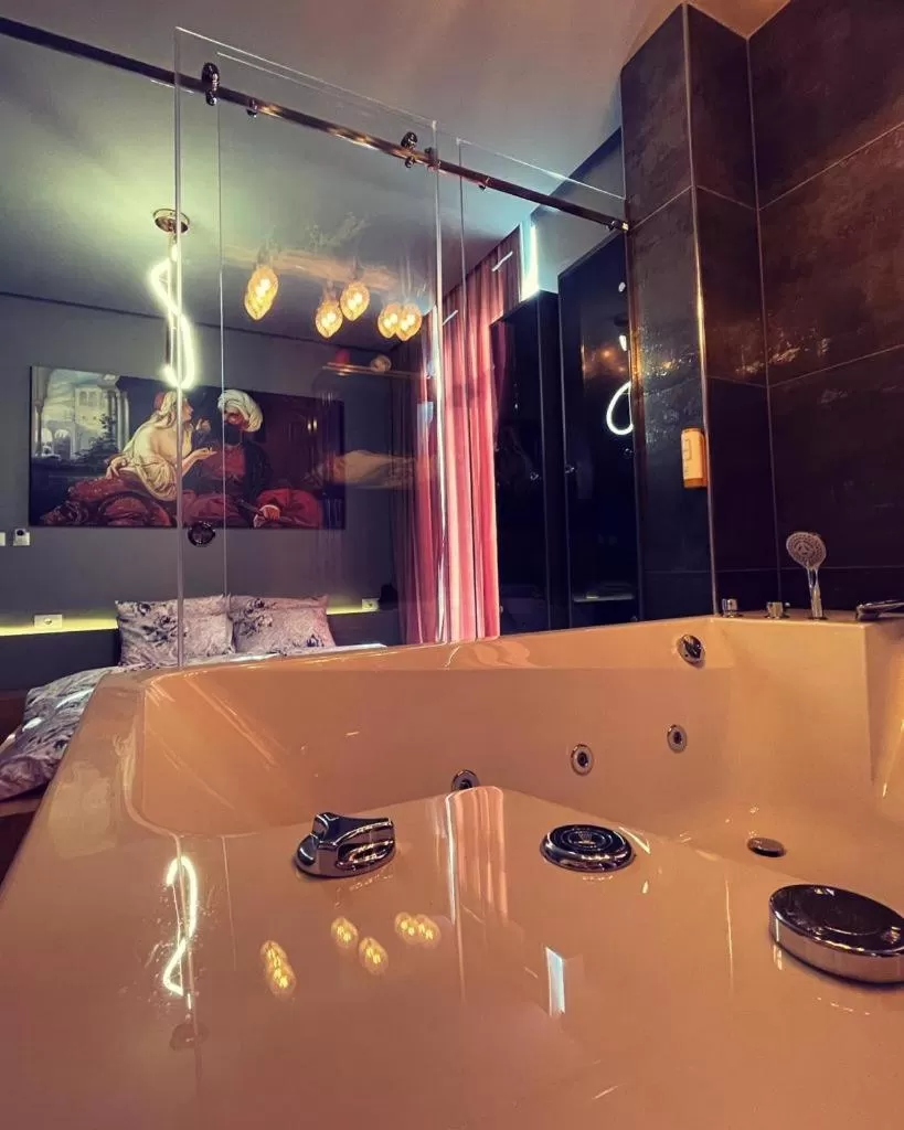 Bathroom in GRAND JNK Boutique Hotel