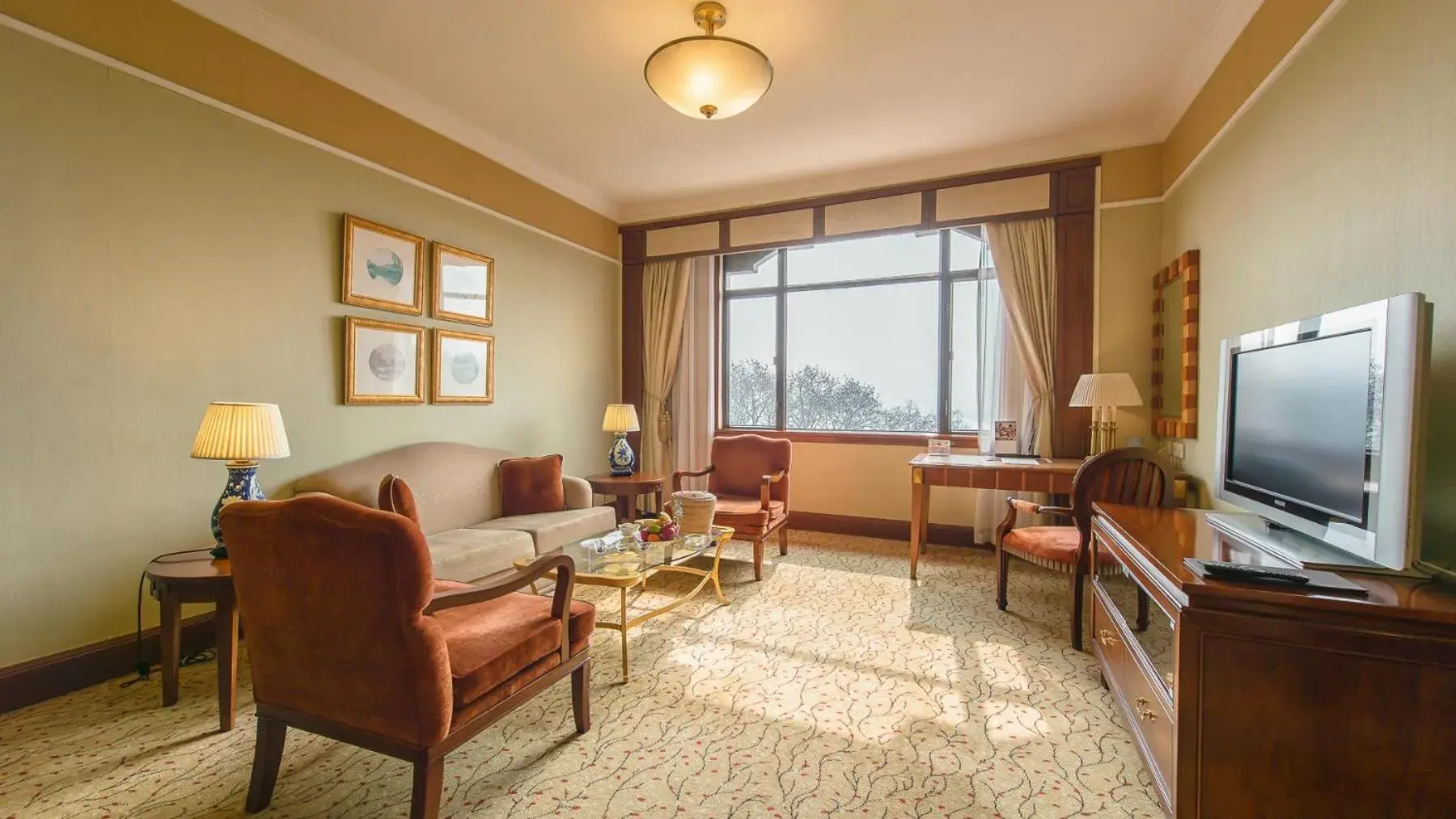 Living room, Seating Area in Shangri-La Hotel, Hangzhou