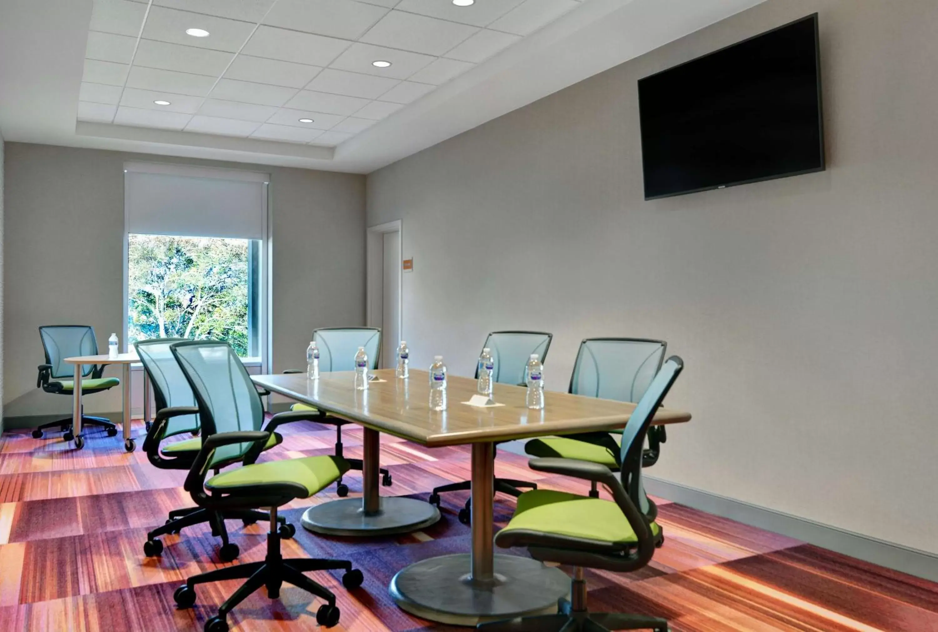 Meeting/conference room in Home2 Suites By Hilton Largo, Fl