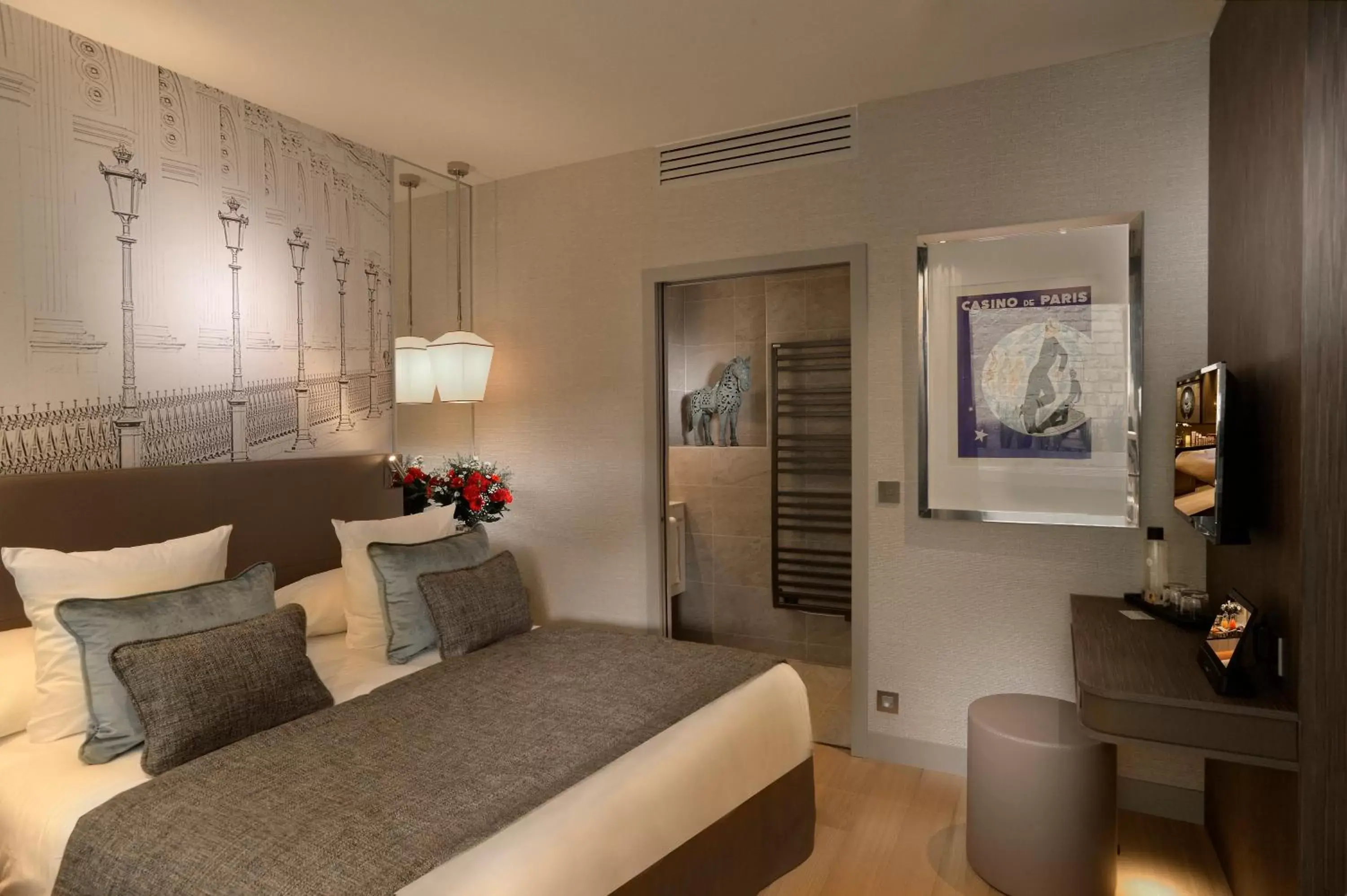 Bedroom, Bed in Hotel La Lanterne & Spa
