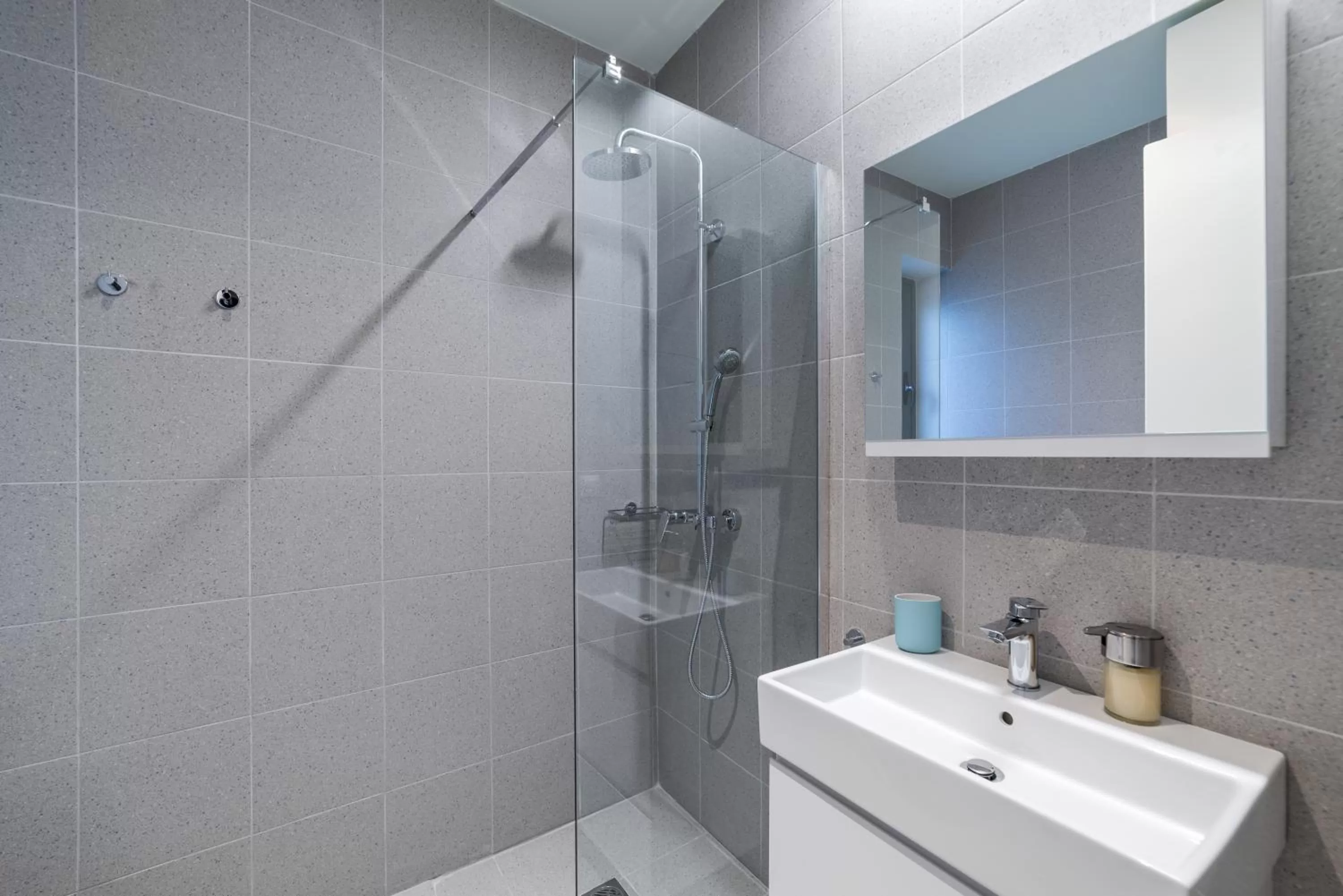 Bathroom in ZOIA The Hill by UPSTREET