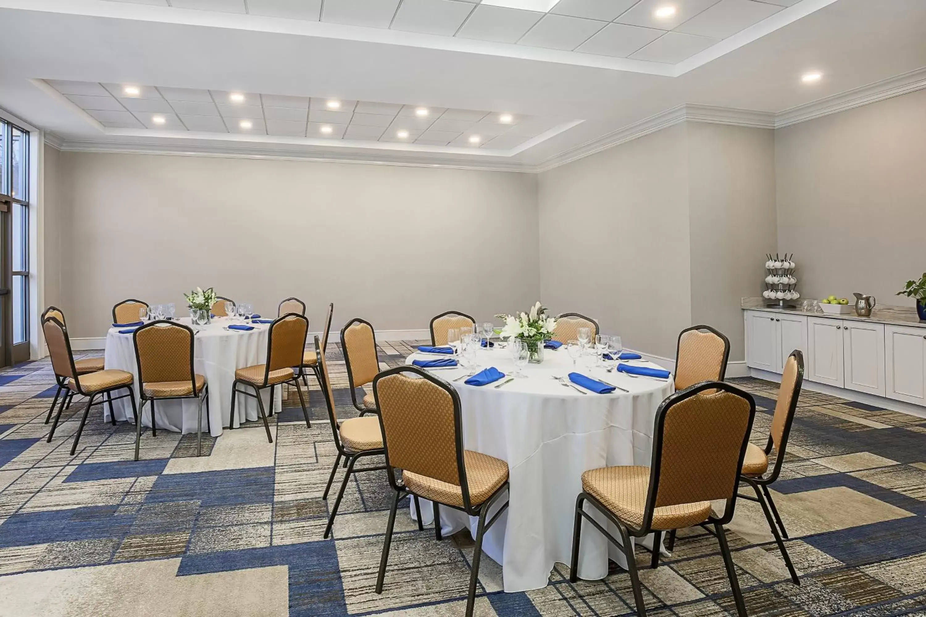 Meeting/conference room, Restaurant/Places to Eat in Sheraton Tarrytown Hotel