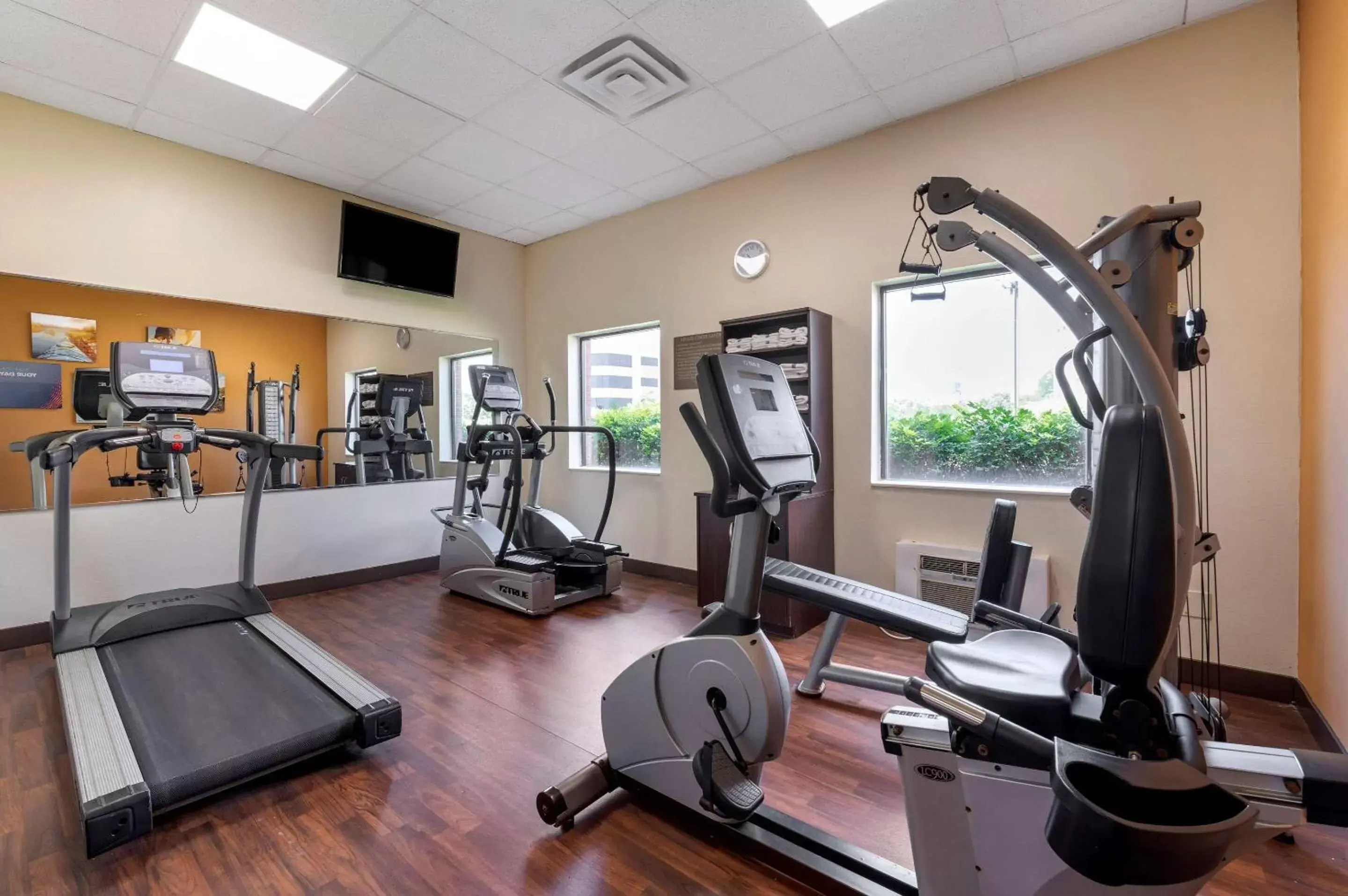 Activities, Fitness Center/Facilities in Comfort Suites Miamisburg - Dayton South