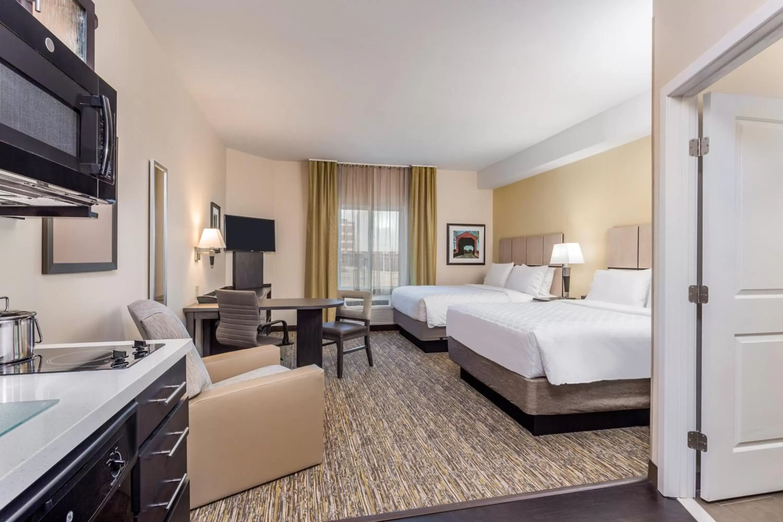 Photo of the whole room, Bed in Candlewood Suites Bethlehem South by IHG Photo of the whole room, Bed in Candlewood Suites Bethlehem South by IHG