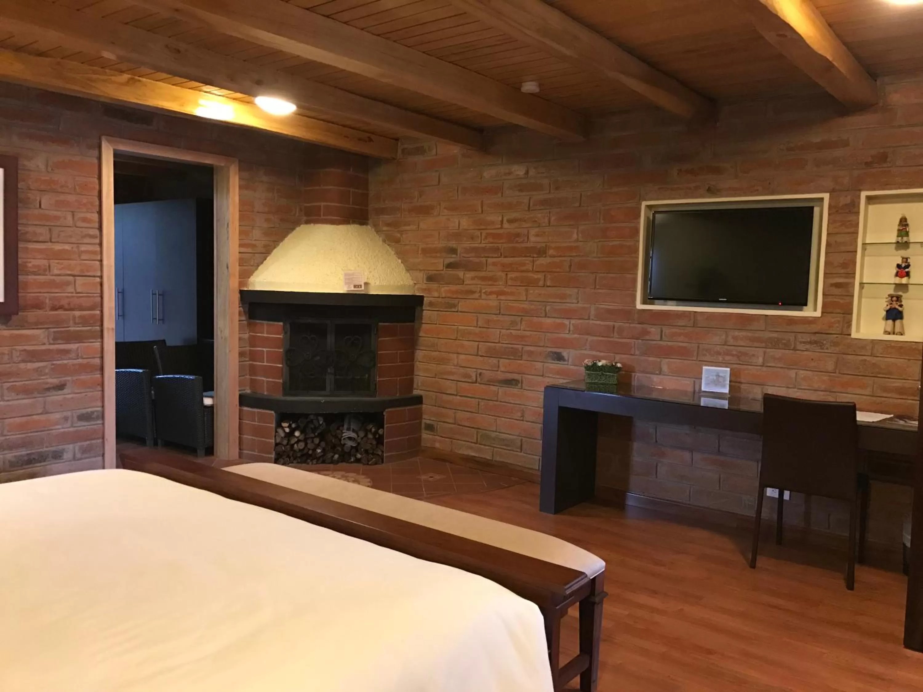 Photo of the whole room, Bed in Puertolago Country Inn & Resort