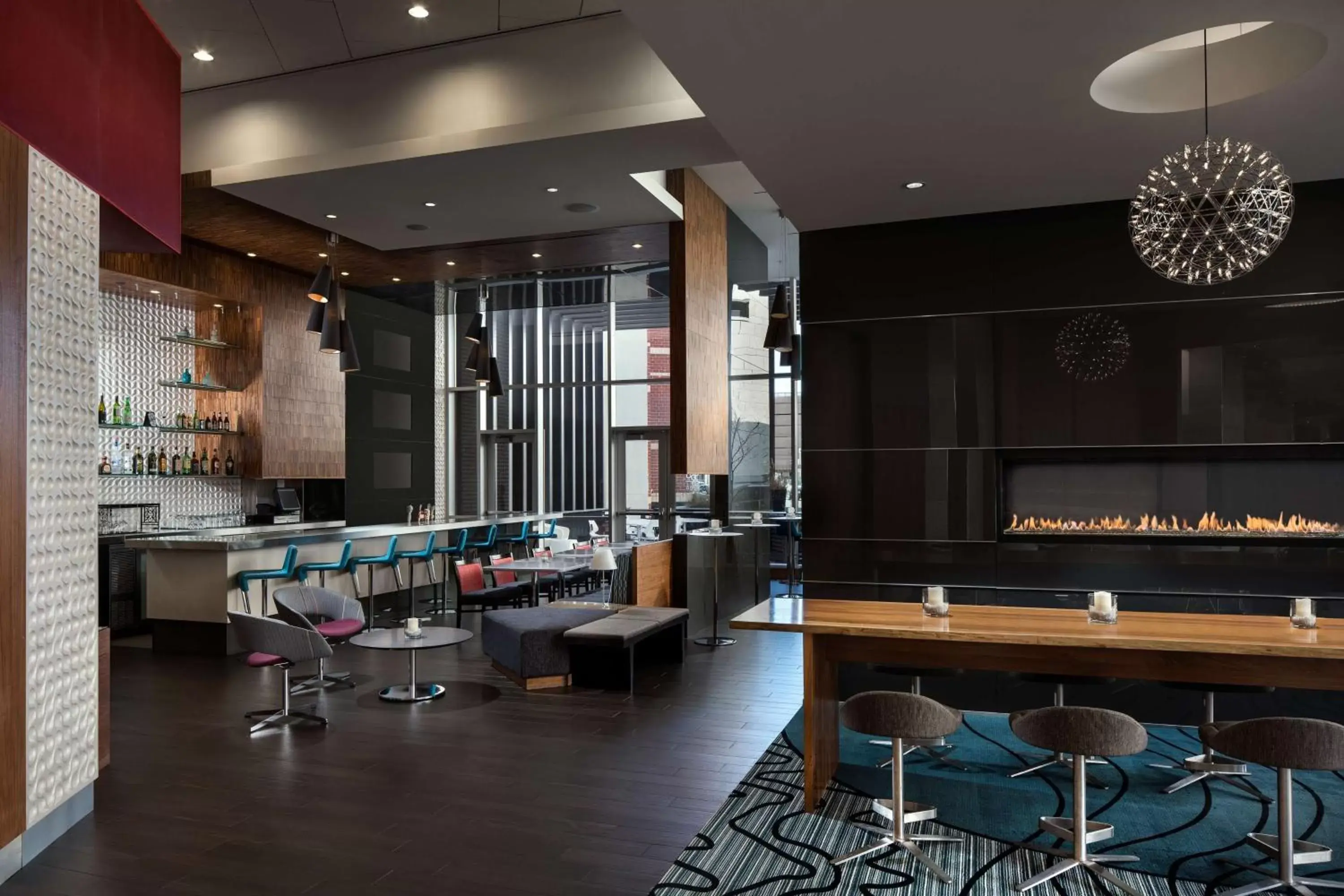 Dining area, Lounge/Bar in Homewood Suites- Denver Downtown Convention Center