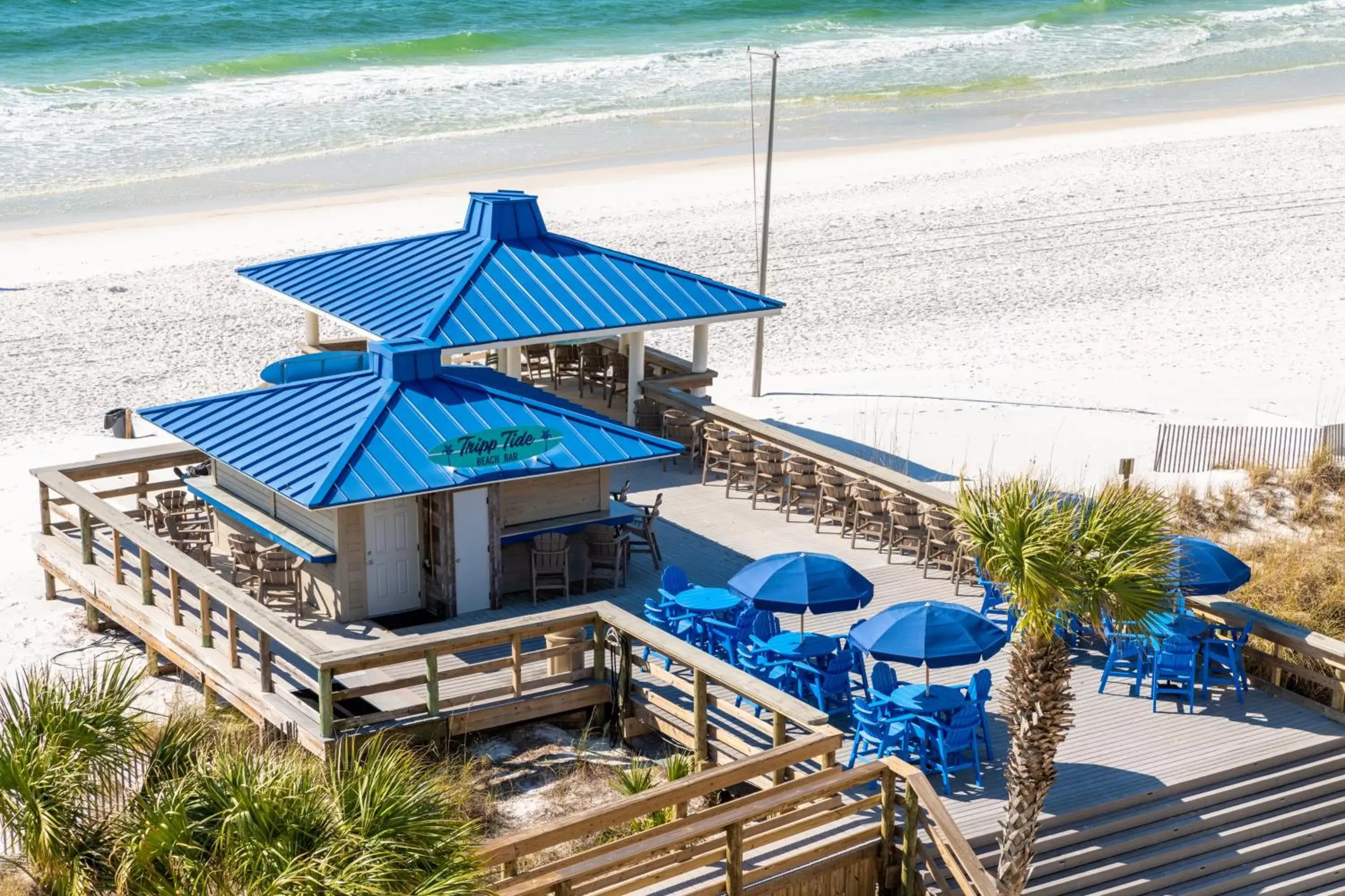 Lounge or bar, Pool View in The Island Resort at Fort Walton Beach
