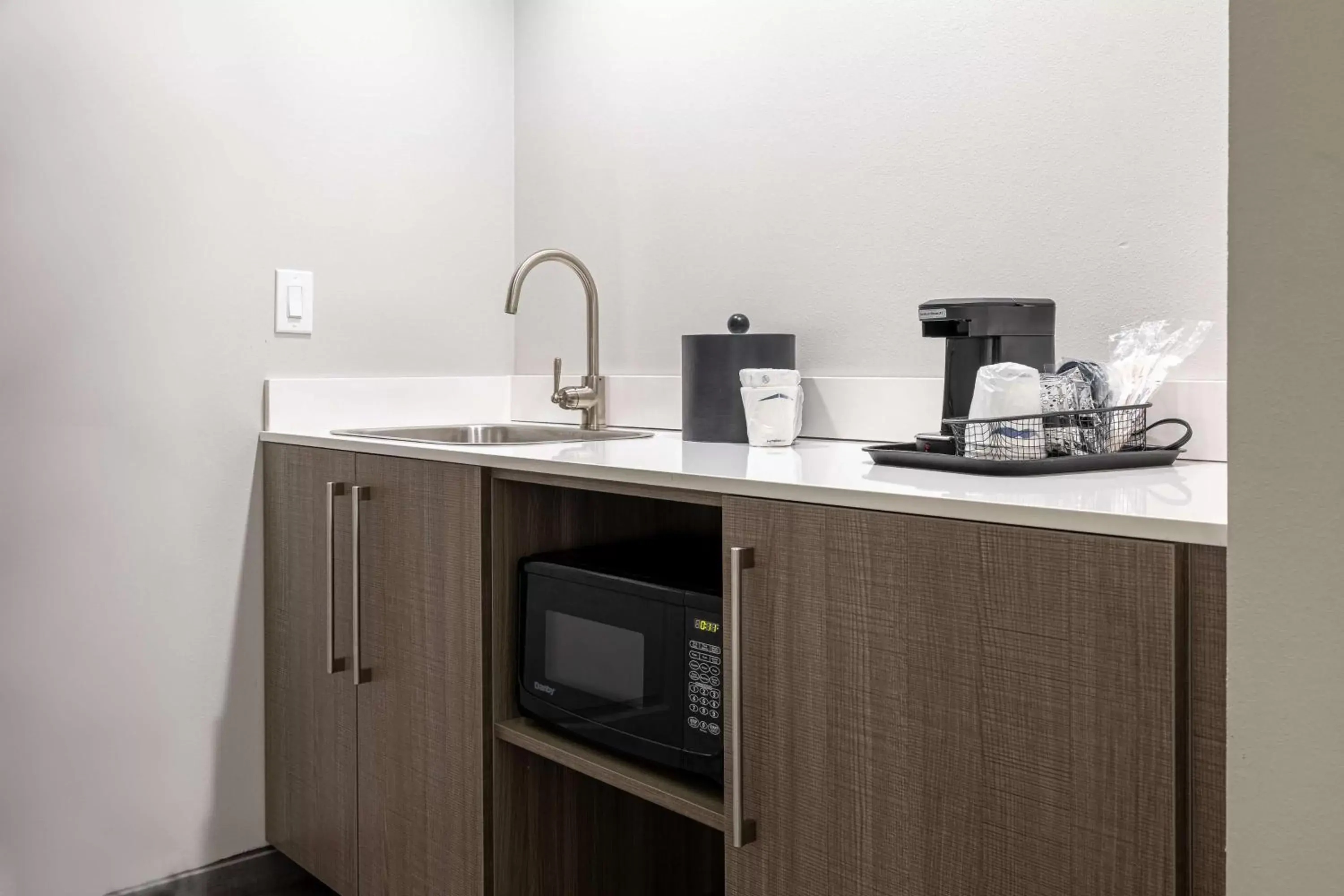 Other, Kitchen/Kitchenette in Hampton Inn & Suites Knoxville-Downtown