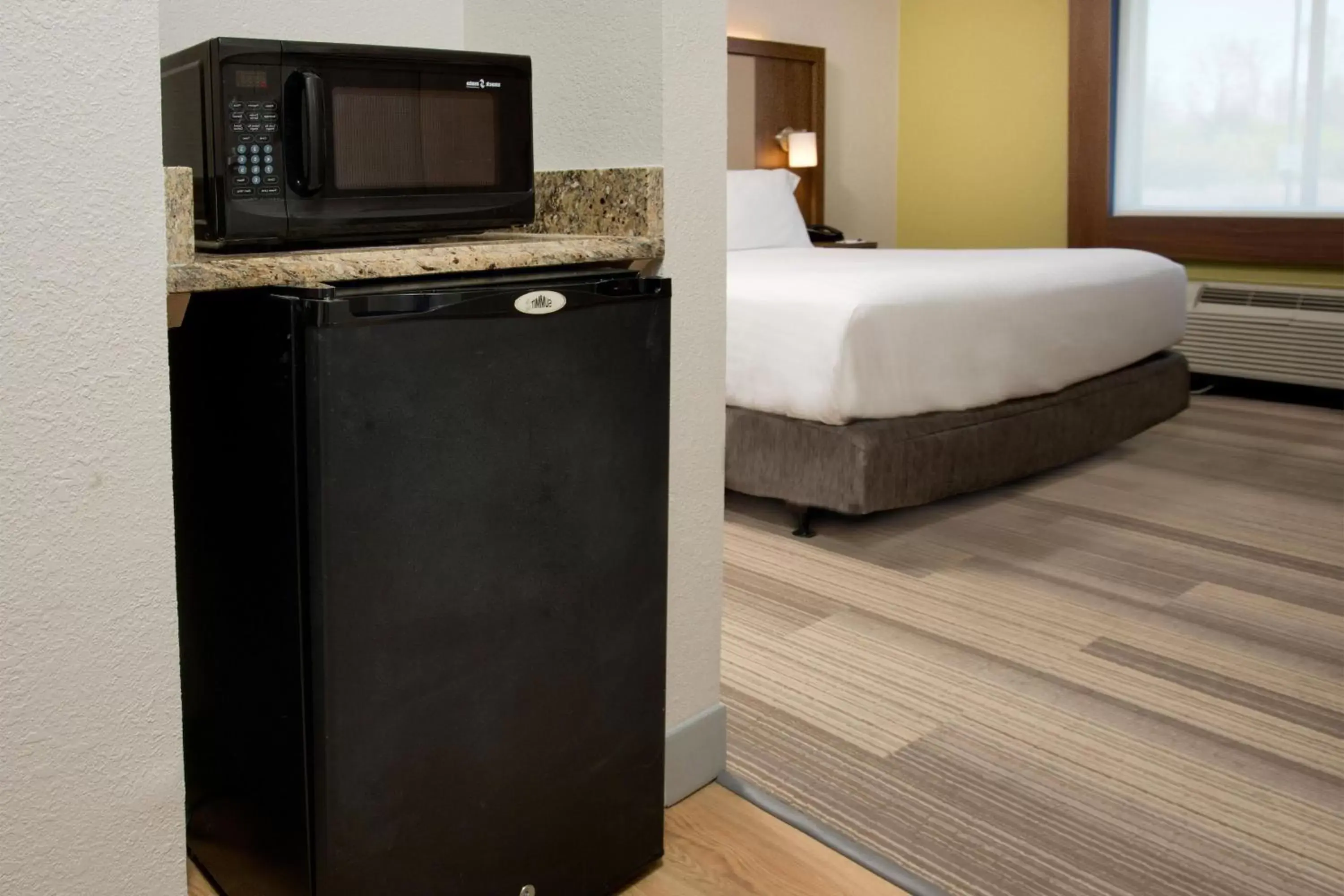 Bedroom, Bed in Holiday Inn Express Nashville Airport, an IHG Hotel