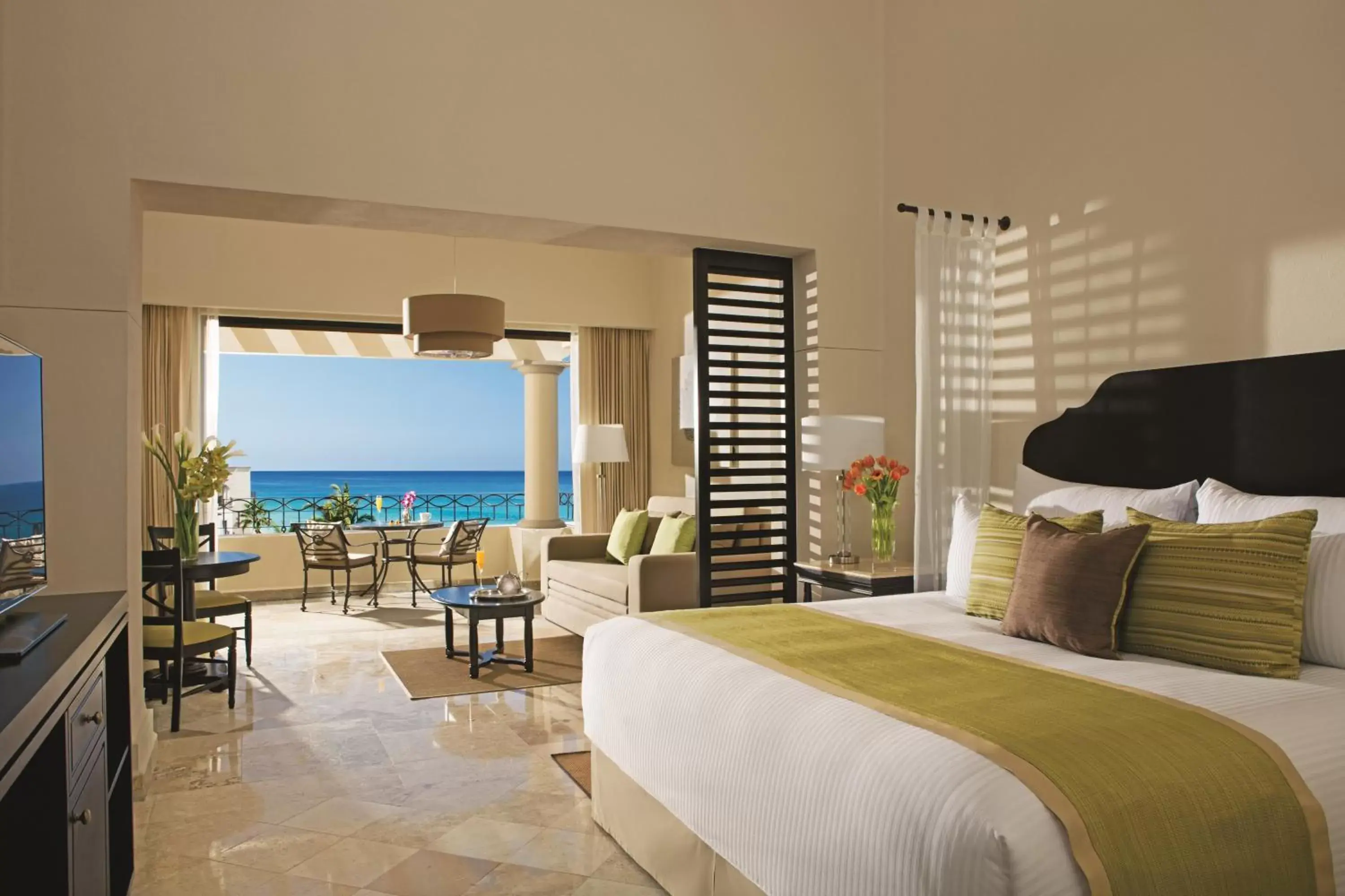 Bedroom in Dreams Los Cabos Suites Golf Resort & Spa