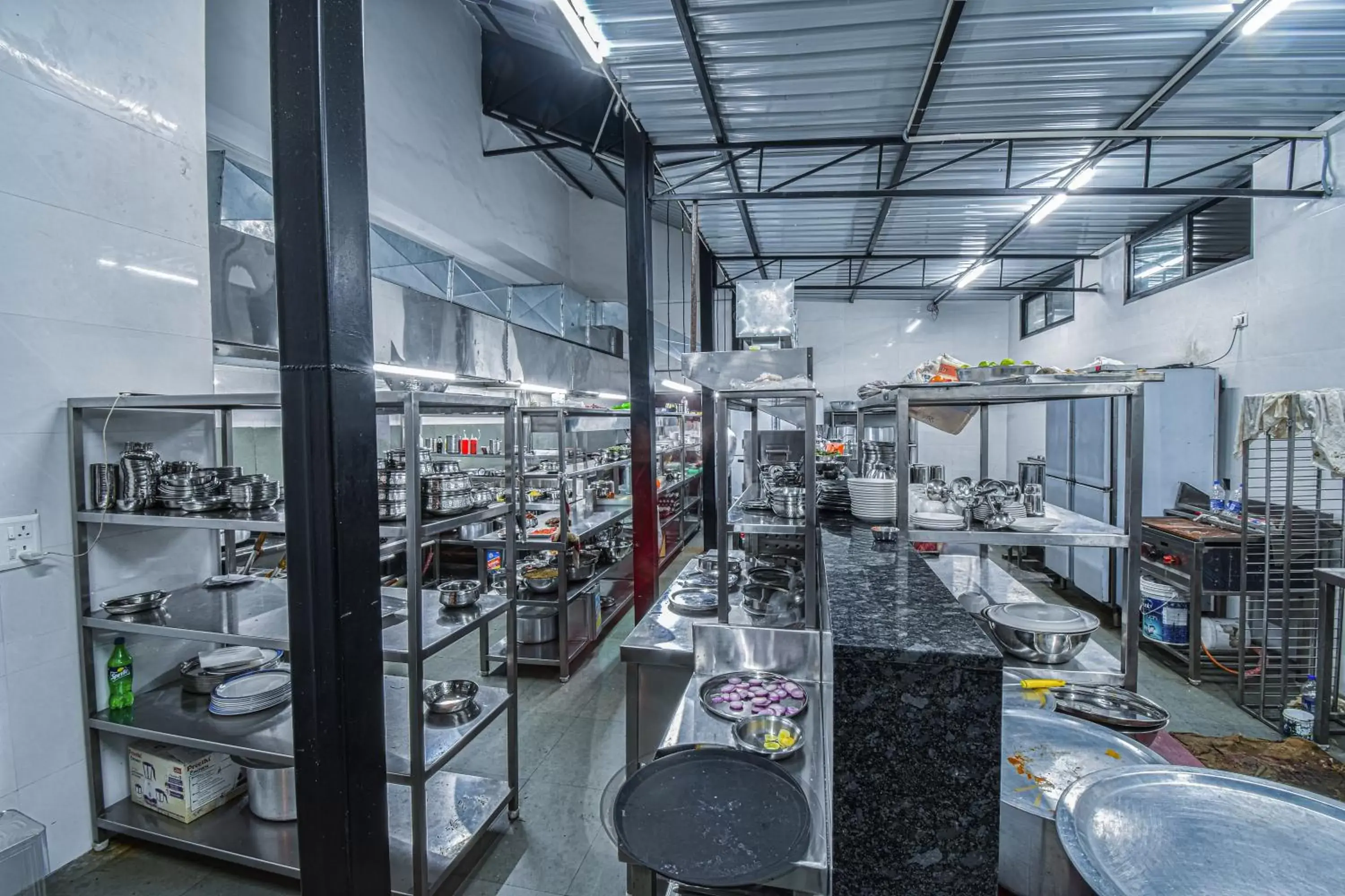 kitchen in Hotel Park Tree, NEAR 5 STAR MIDC, KANERIWADI, NH4 GOA HIGHWAY KOLHAPUR kitchen in Hotel Park Tree, NEAR 5 STAR MIDC, KANERIWADI, NH4 GOA HIGHWAY KOLHAPUR