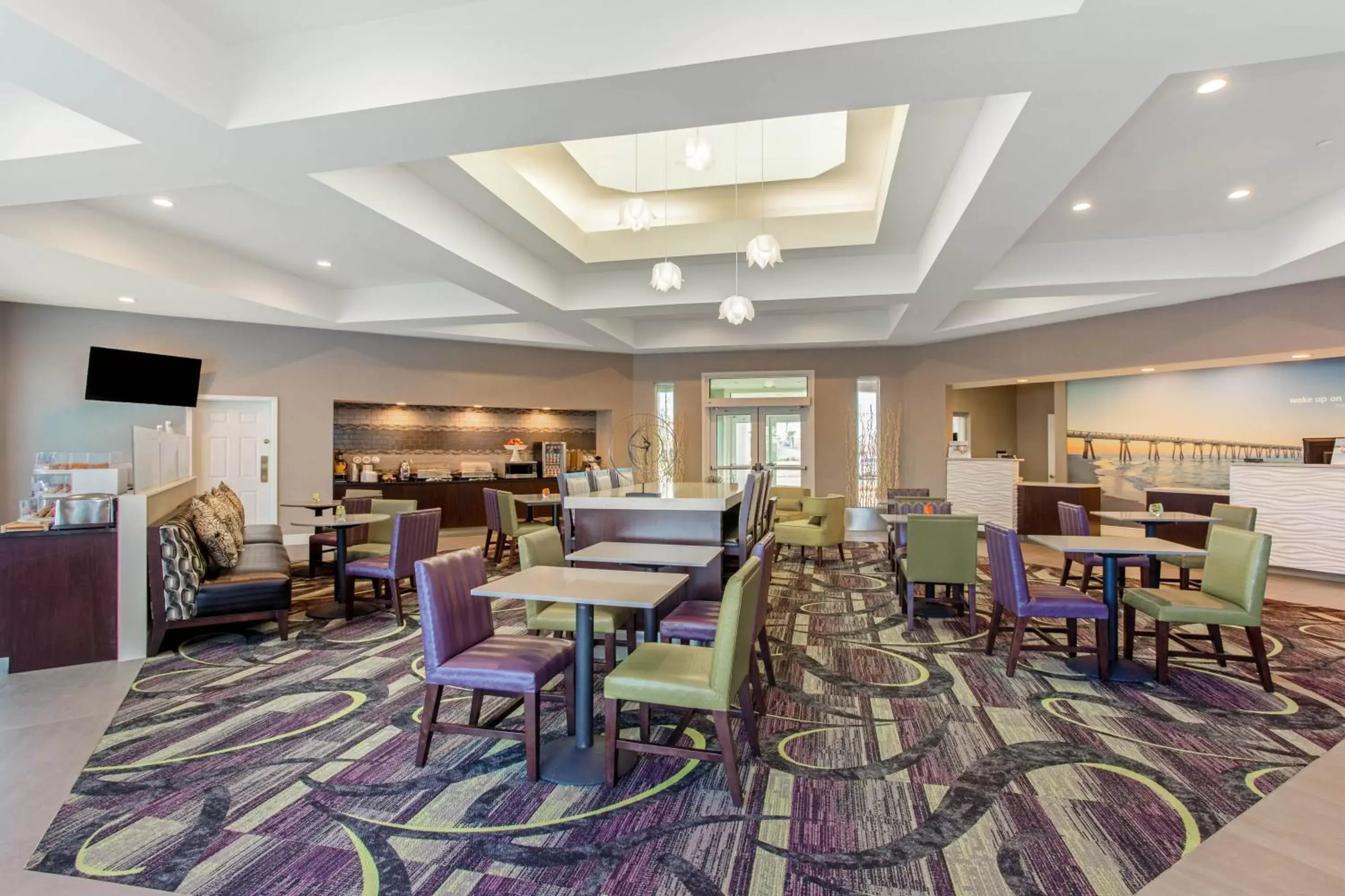 Lobby or reception, Restaurant/Places to Eat in La Quinta Inn & Suites by Wyndham Panama City
